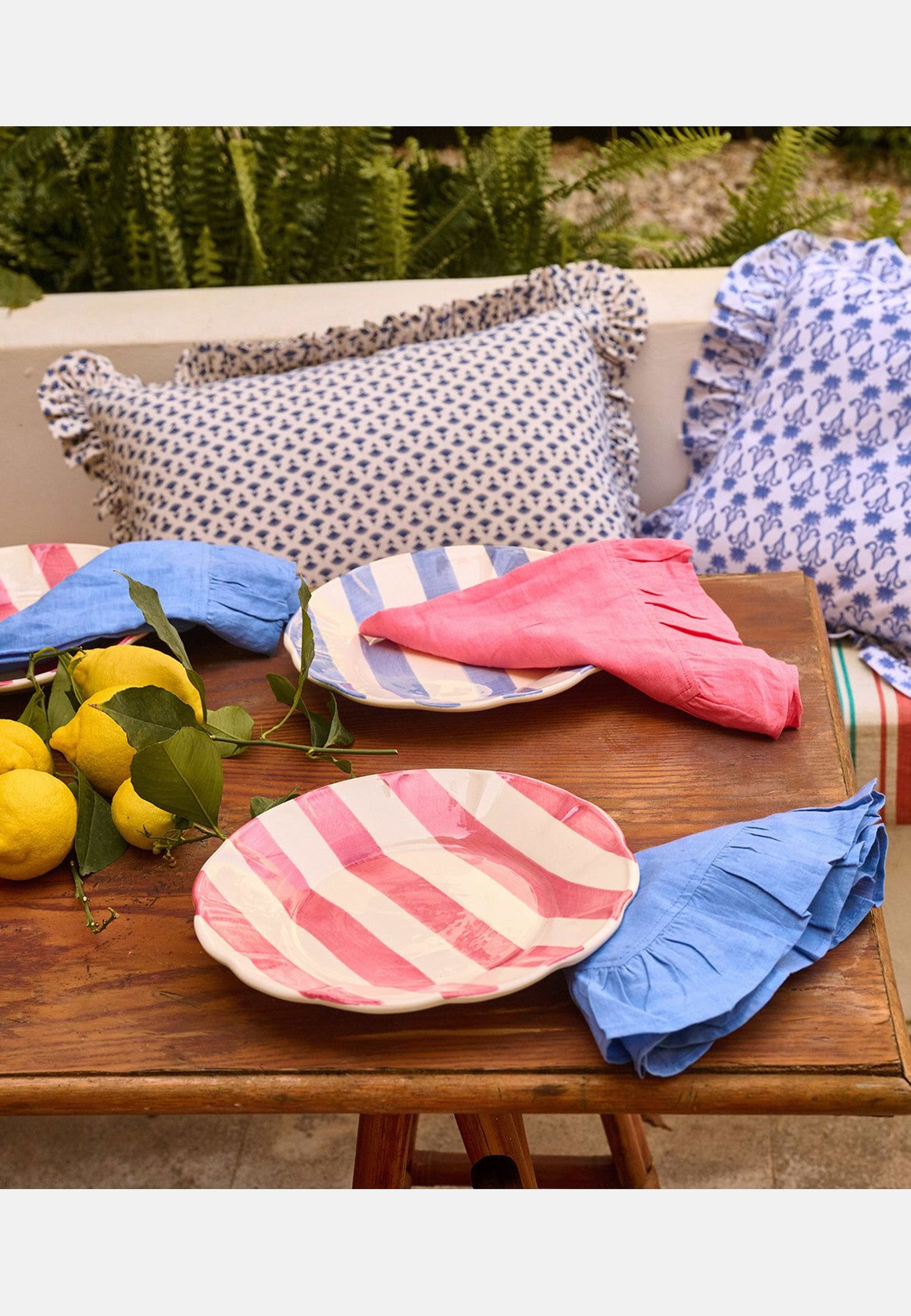 Bell Servett - 50x50 Cm, från Pick A Poppy, i färgen pink. Klicka för att öppna bilden i stort format