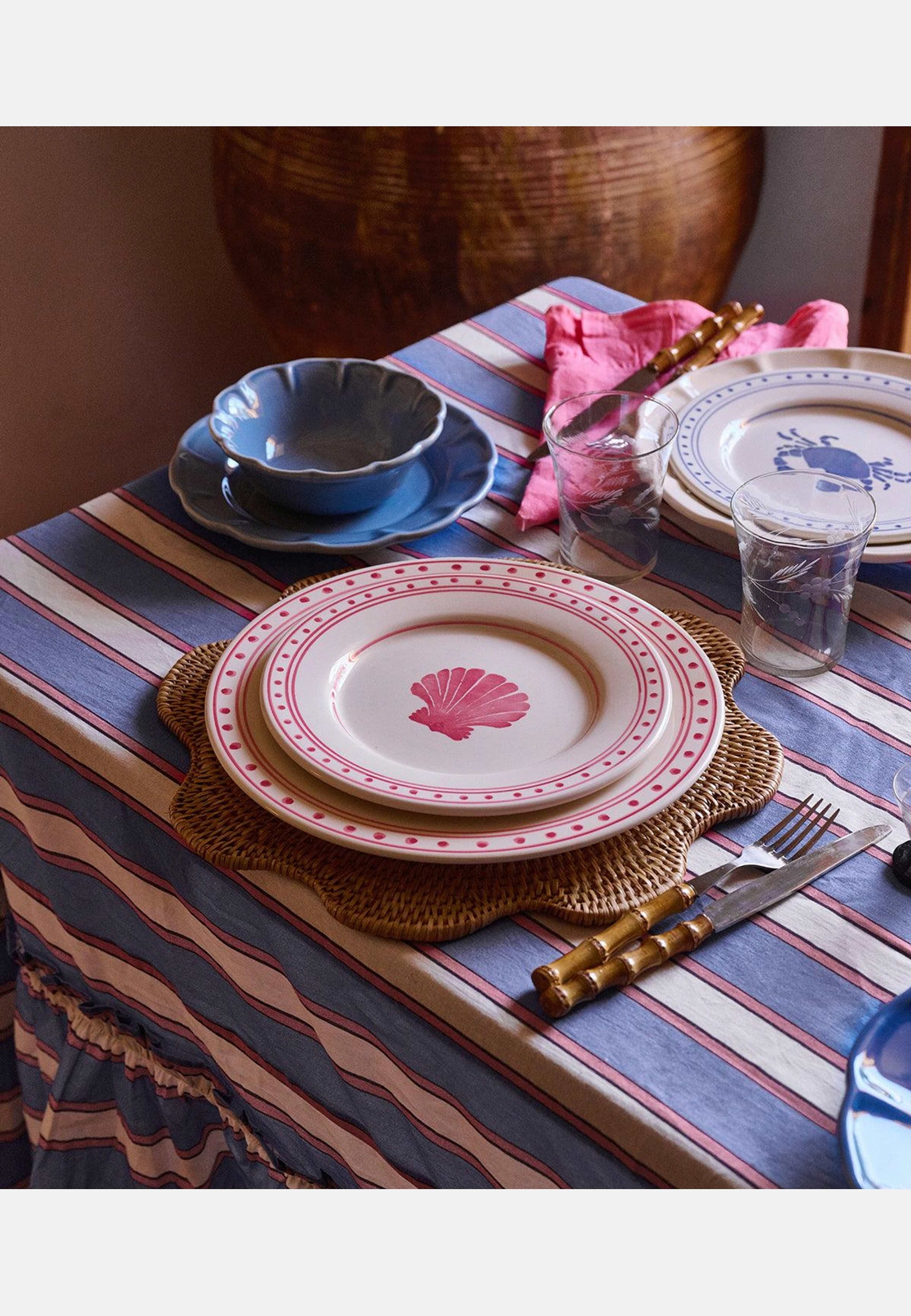 Bell Servett - 50x50 Cm, från Pick A Poppy, i färgen pink. Klicka för att öppna bilden i stort format