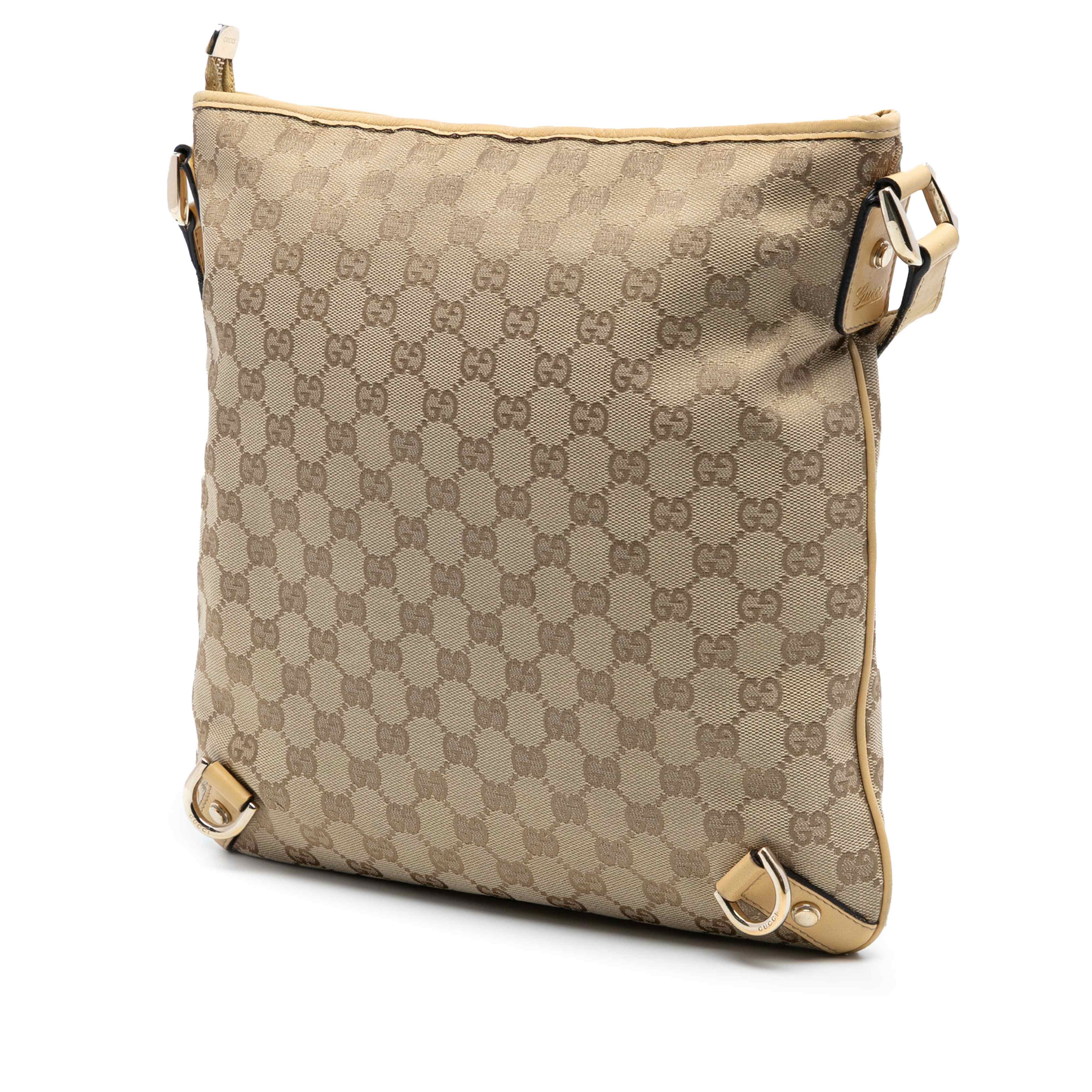 Gucci Gg Canvas Abbey D Ring Crossbody, från Luxclusif, i färgen beige. Klicka för att öppna bilden i stort format