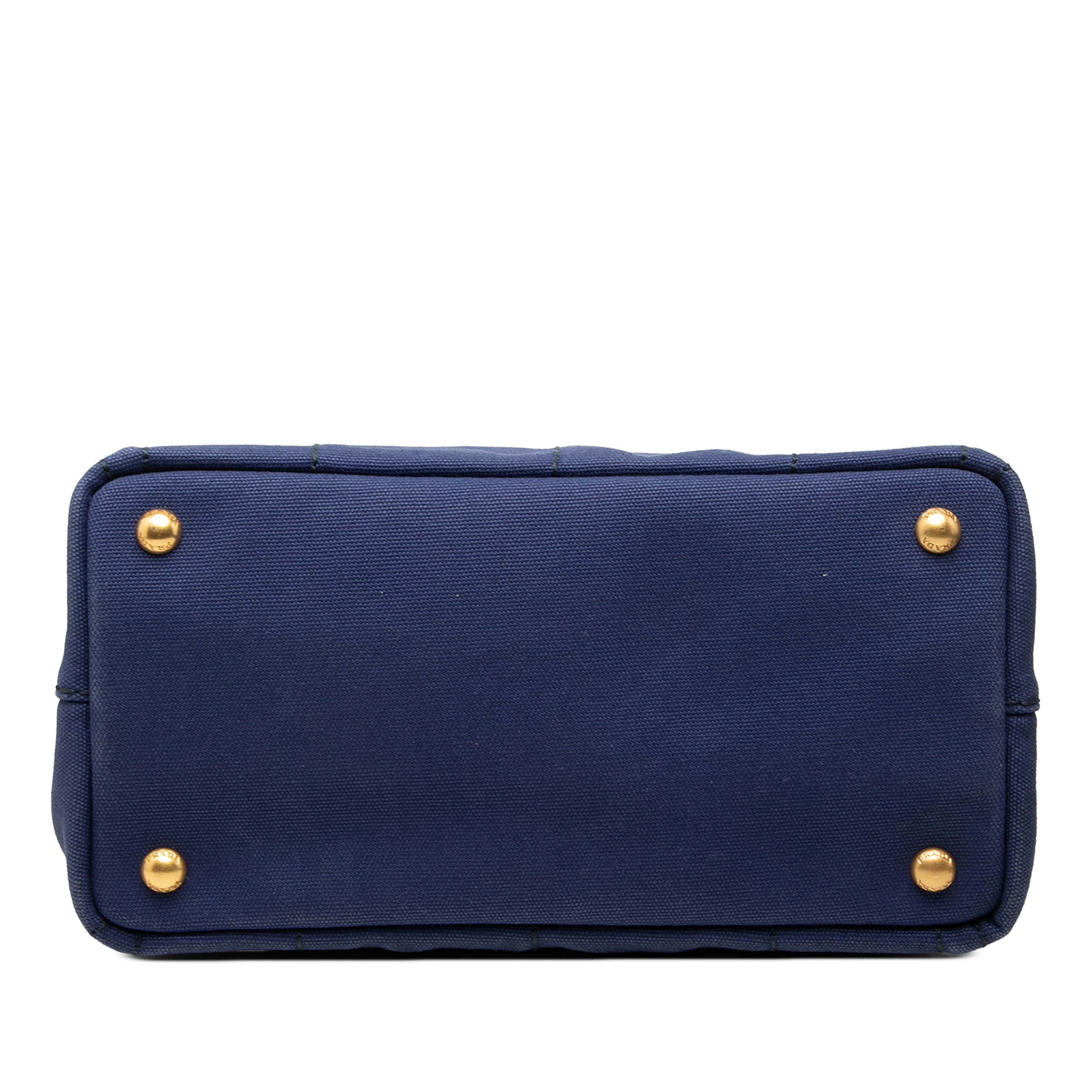Prada Small Canvas Canapa Logo Tote, från Luxclusif, i färgen blå. Klicka för att öppna bilden i stort format