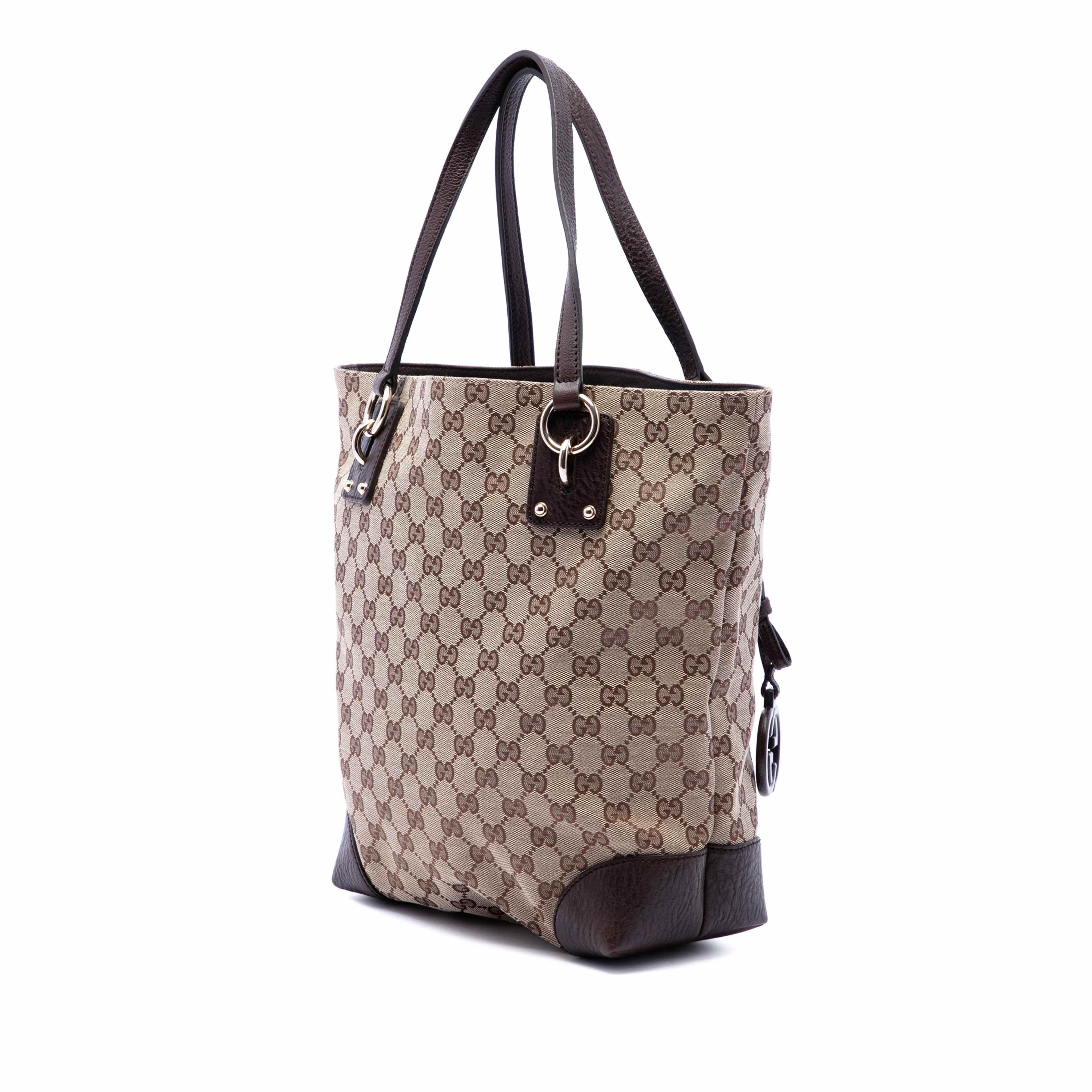 Gucci Gg Canvas Gg Charm Tote, från Luxclusif, i färgen beige. Klicka för att öppna bilden i stort format