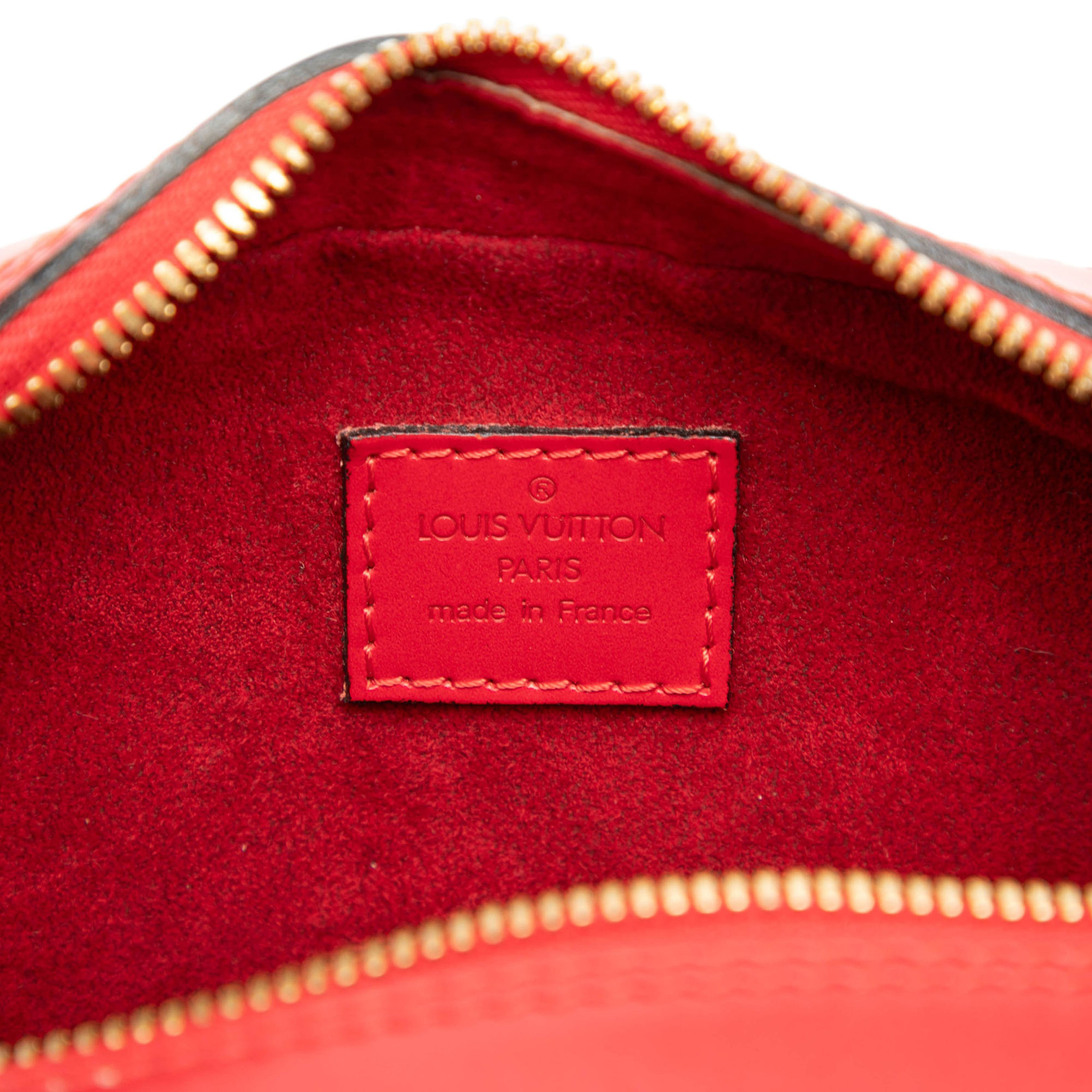 Louis Vuitton Epi Sablons, från Luxclusif, i färgen röd. Klicka för att öppna bilden i stort format