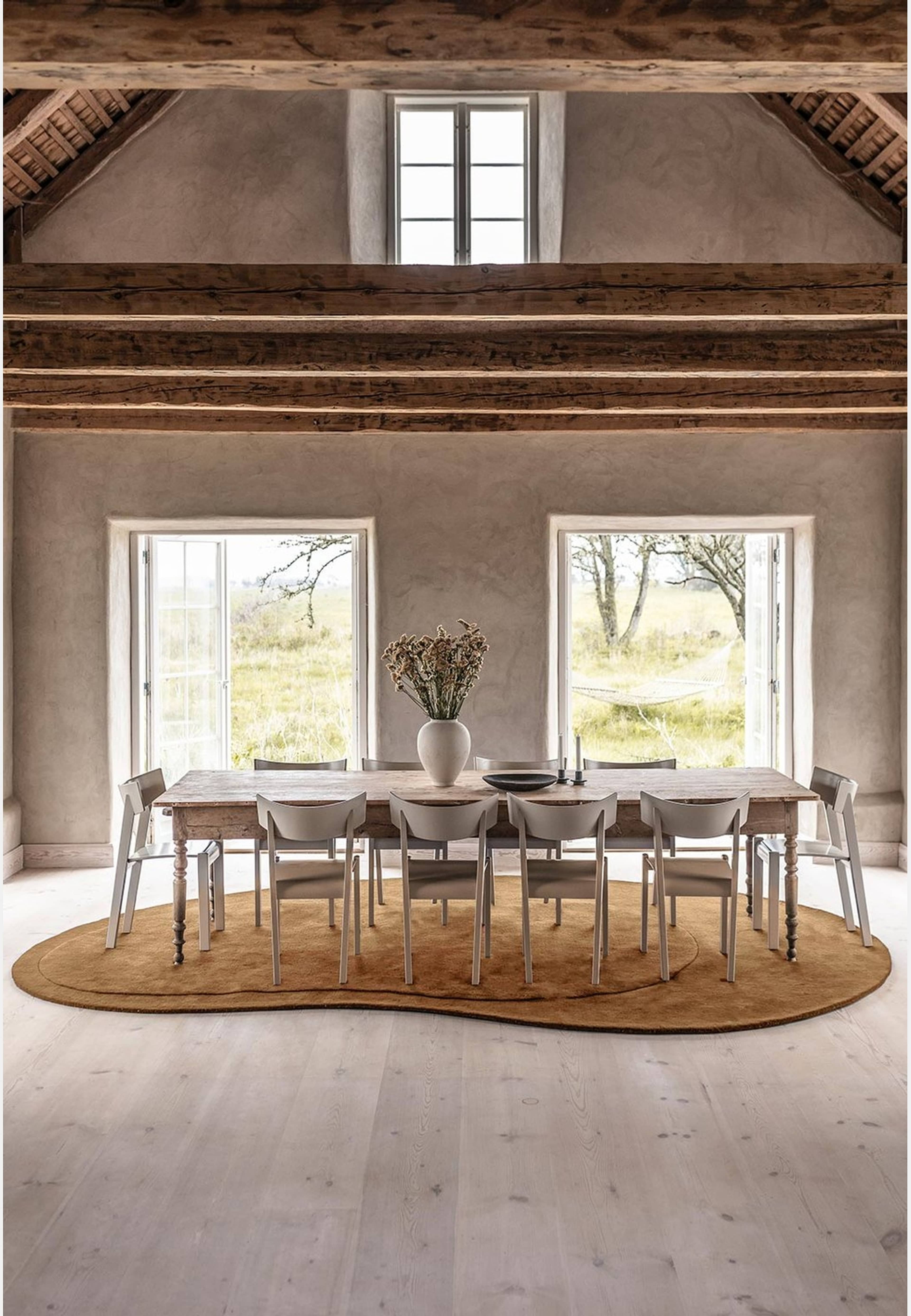 Residue Ullmatta Dark Ochre, från Layered, i färgen dark ochre. Klicka för att öppna bilden i stort format