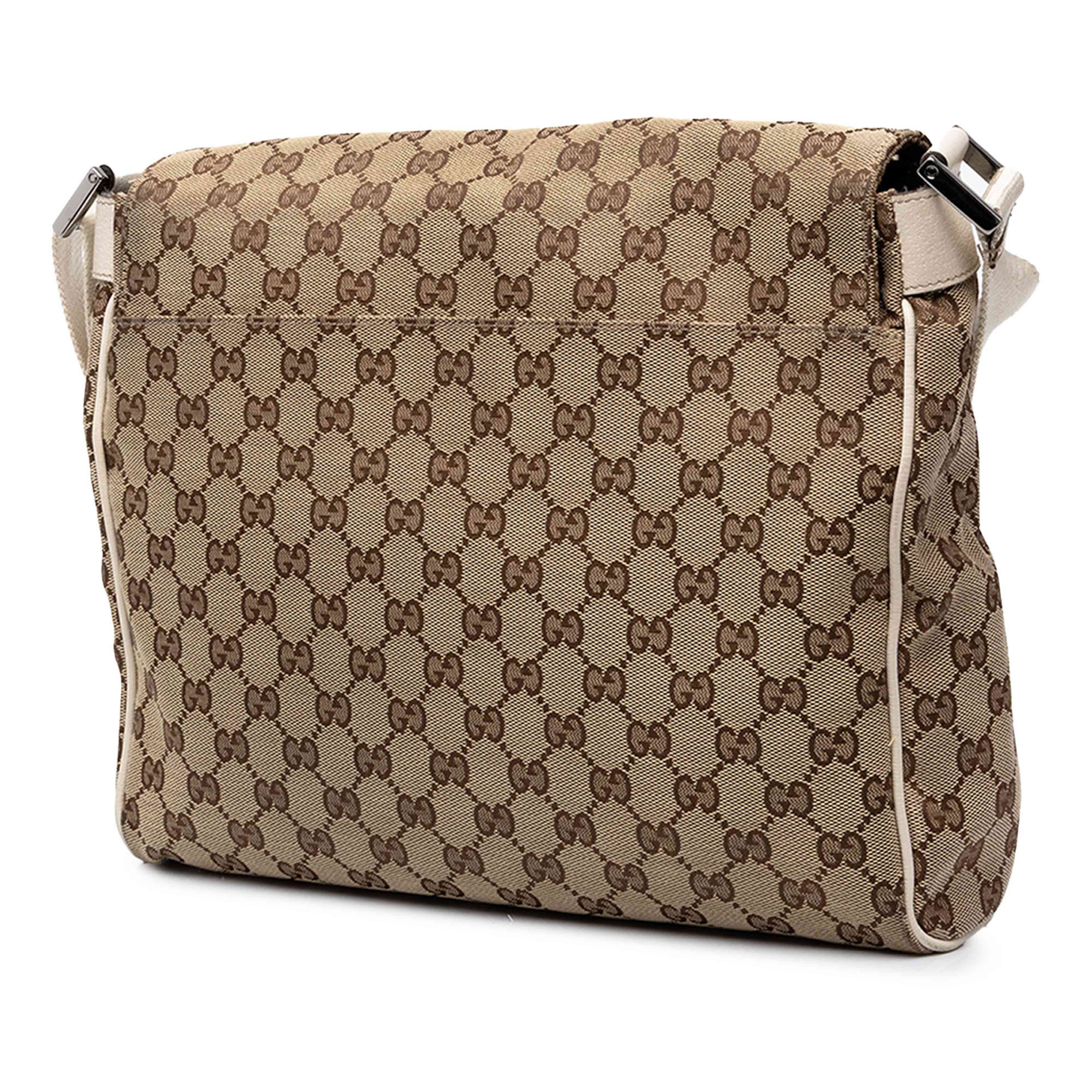 Gucci Gg Canvas Crossbody, från Luxclusif, i färgen beige. Klicka för att öppna bilden i stort format