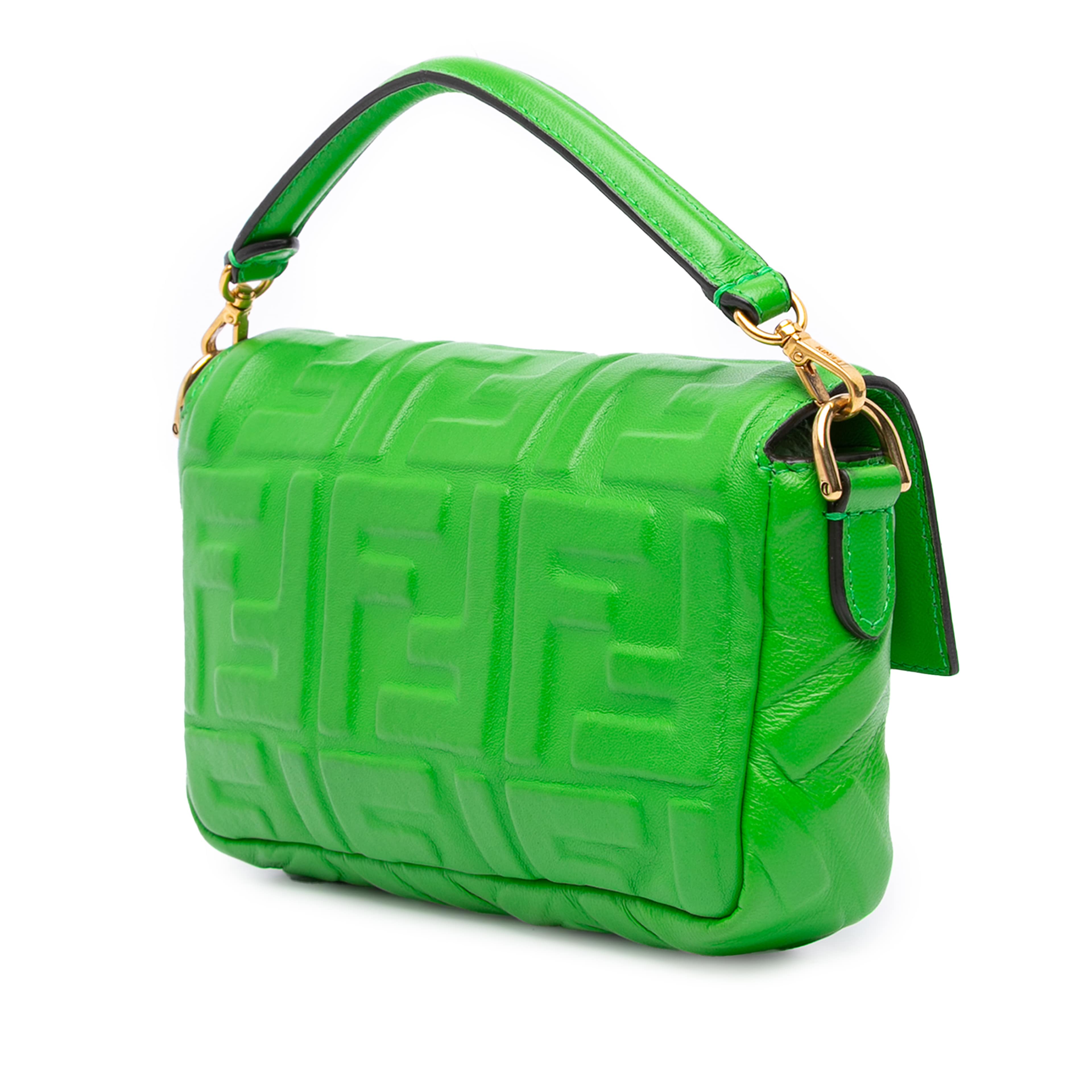 Fendi Mini Zucca Embossed Leather Baguette Satchel, från Luxclusif, i färgen lime. Klicka för att öppna bilden i stort format