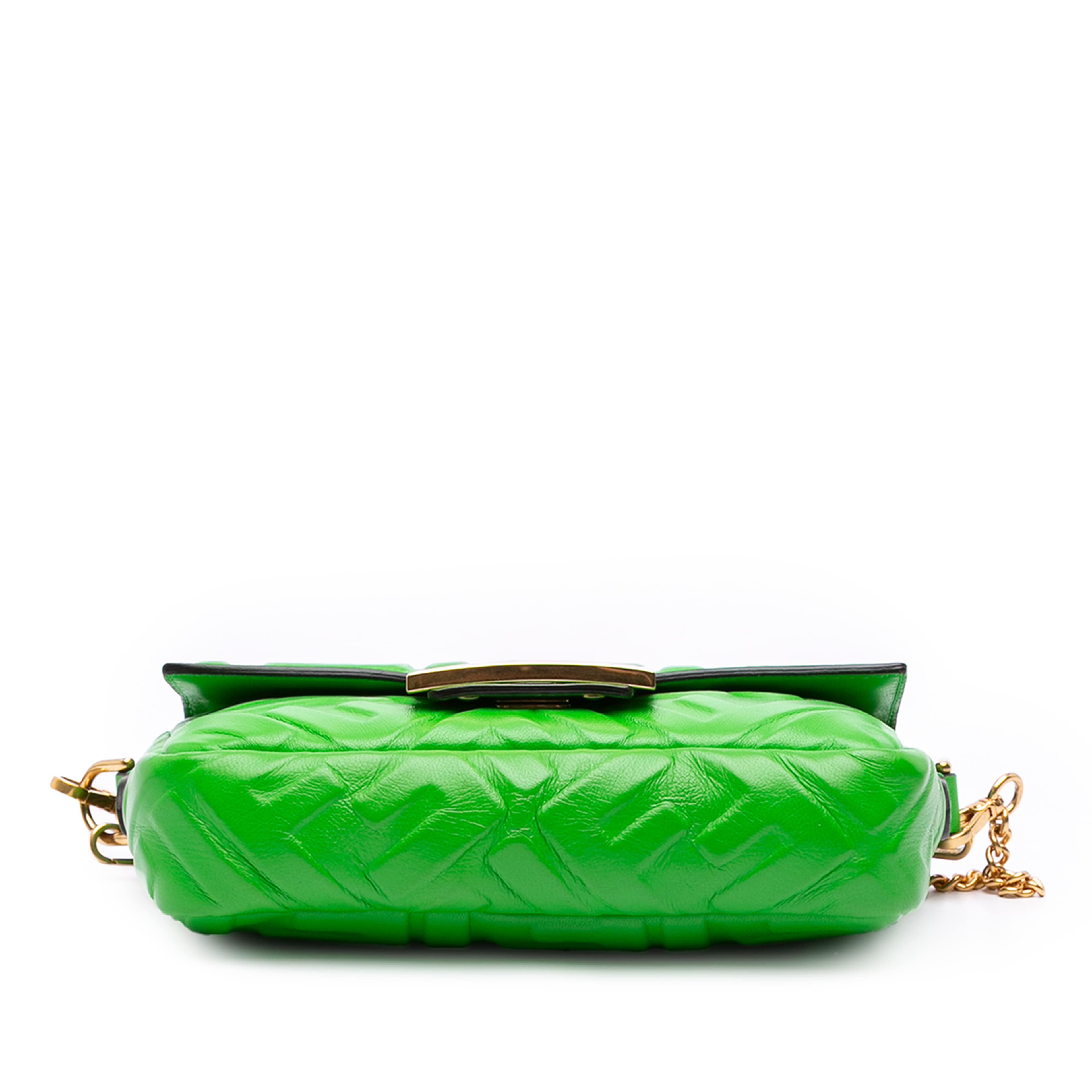 Fendi Mini Zucca Embossed Leather Baguette Satchel, från Luxclusif, i färgen lime. Klicka för att öppna bilden i stort format