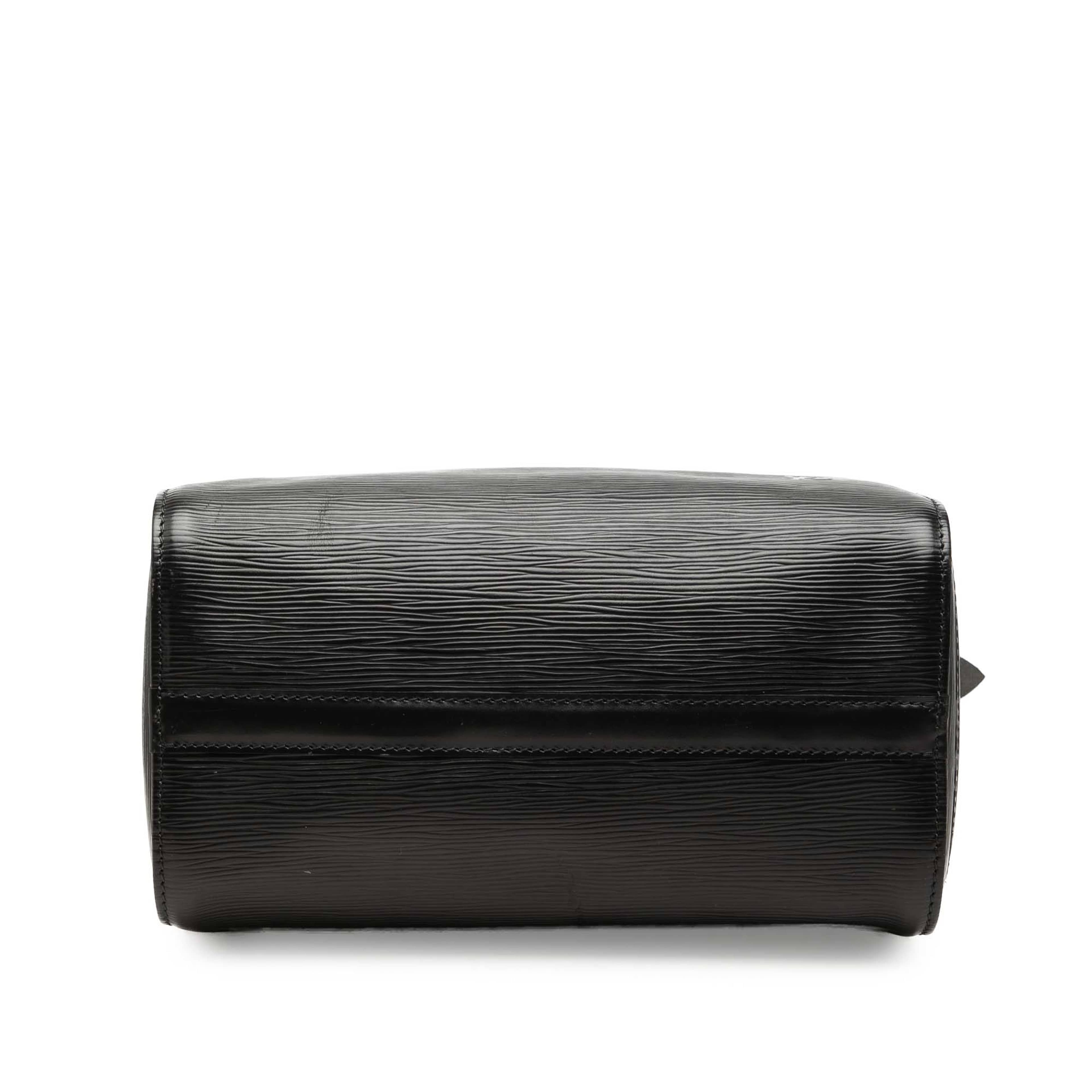 Louis Vuitton Epi Speedy 25, från Luxclusif, i färgen svart. Klicka för att öppna bilden i stort format