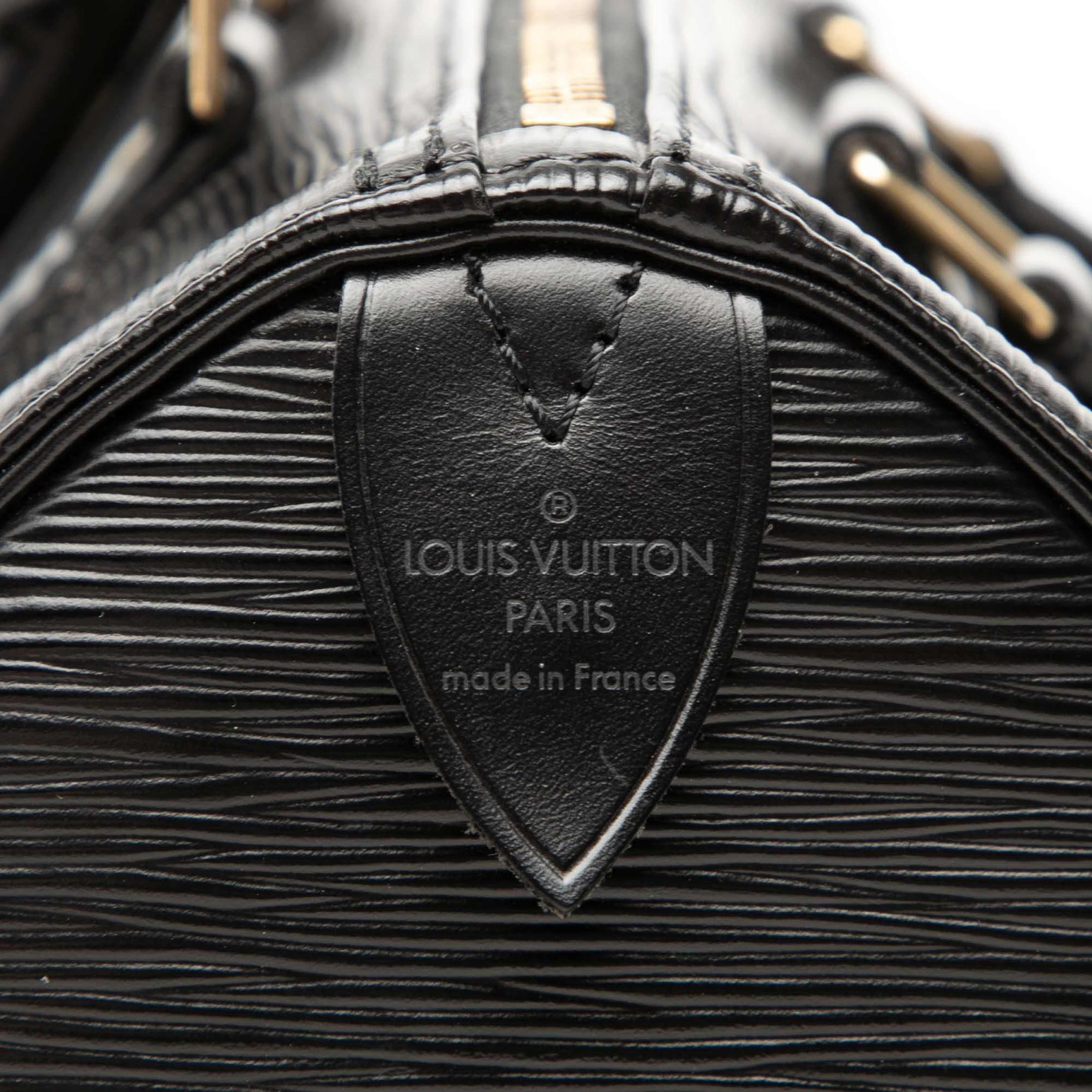 Louis Vuitton Epi Speedy 25, från Luxclusif, i färgen svart. Klicka för att öppna bilden i stort format