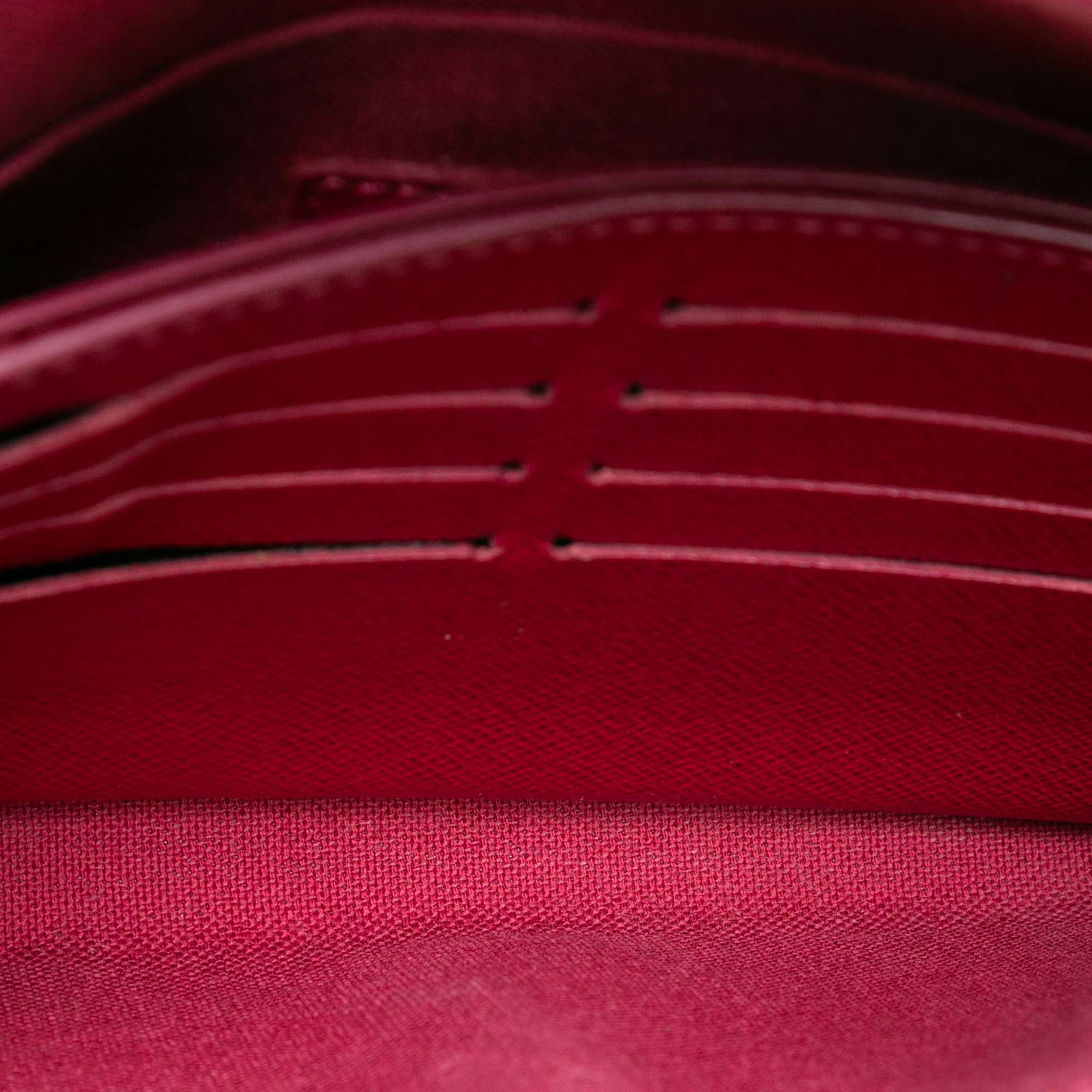 Louis Vuitton Monogram Pochette Felicie, från Luxclusif, i färgen brown. Klicka för att öppna bilden i stort format