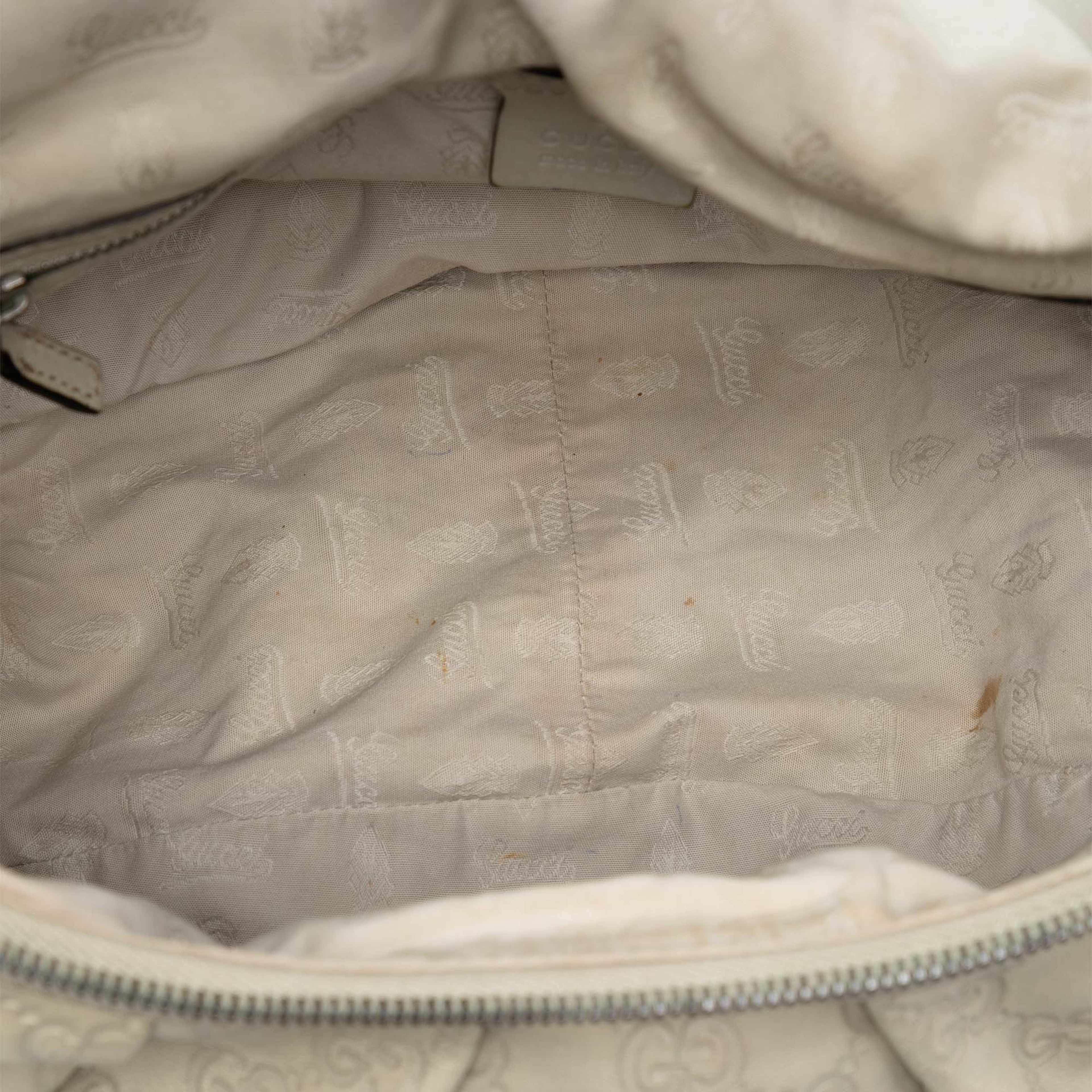 Gucci Guccissima Icon Bit Satchel, från Luxclusif, i färgen white. Klicka för att öppna bilden i stort format