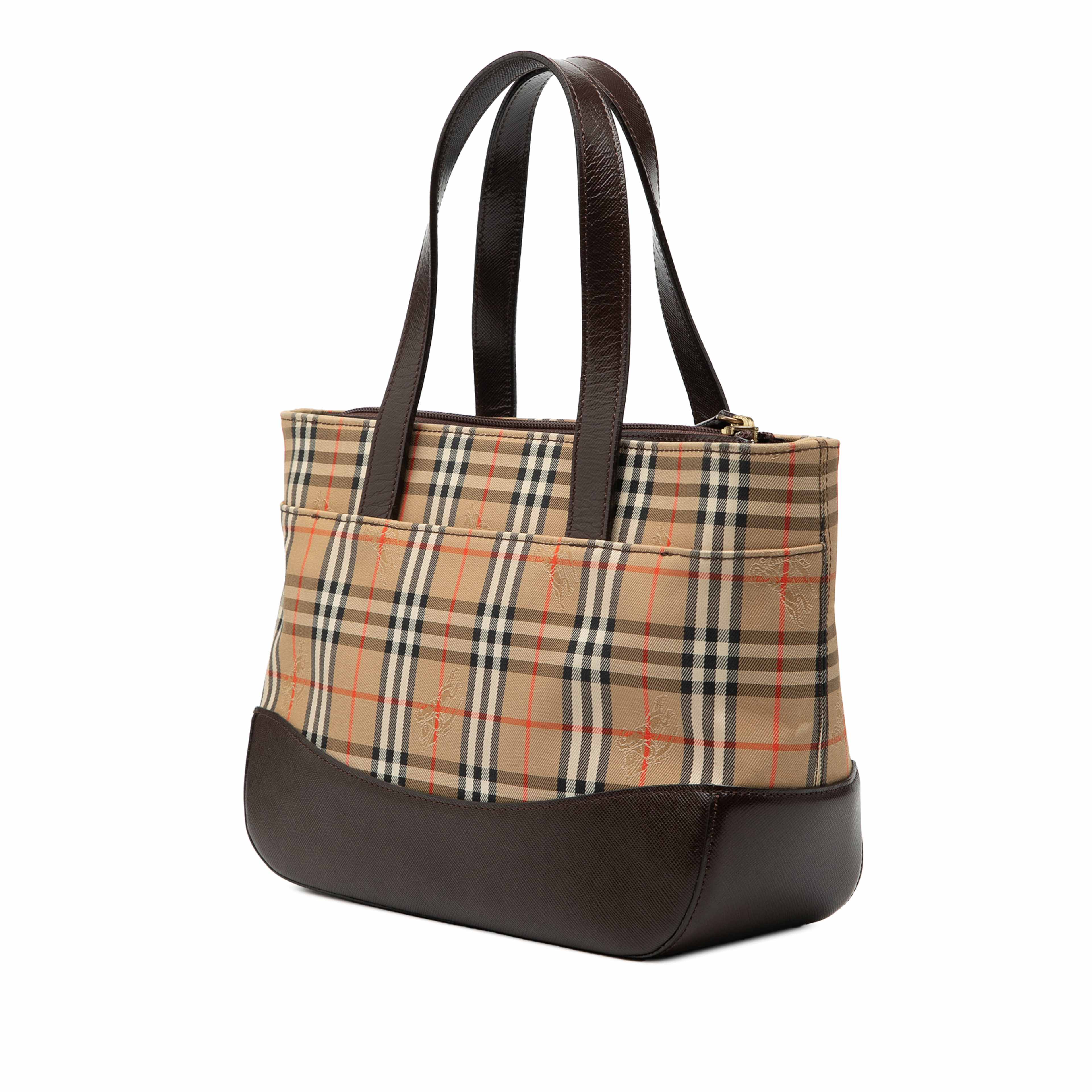 Burberry Haymarket Check Canvas Tote, från Luxclusif, i färgen beige. Klicka för att öppna bilden i stort format