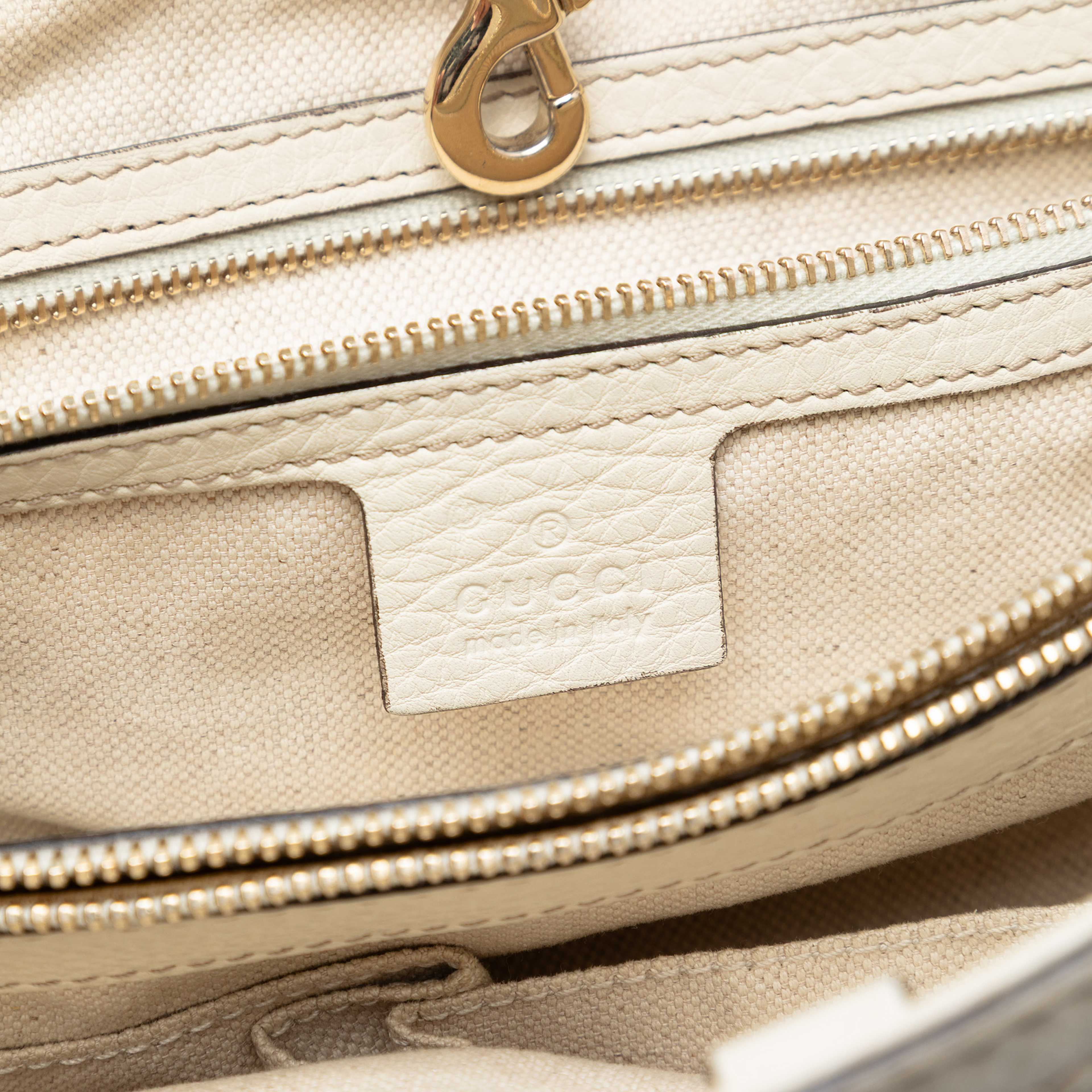 Gucci Medium Leather Bella Tote, från Luxclusif, i färgen ivory. Klicka för att öppna bilden i stort format