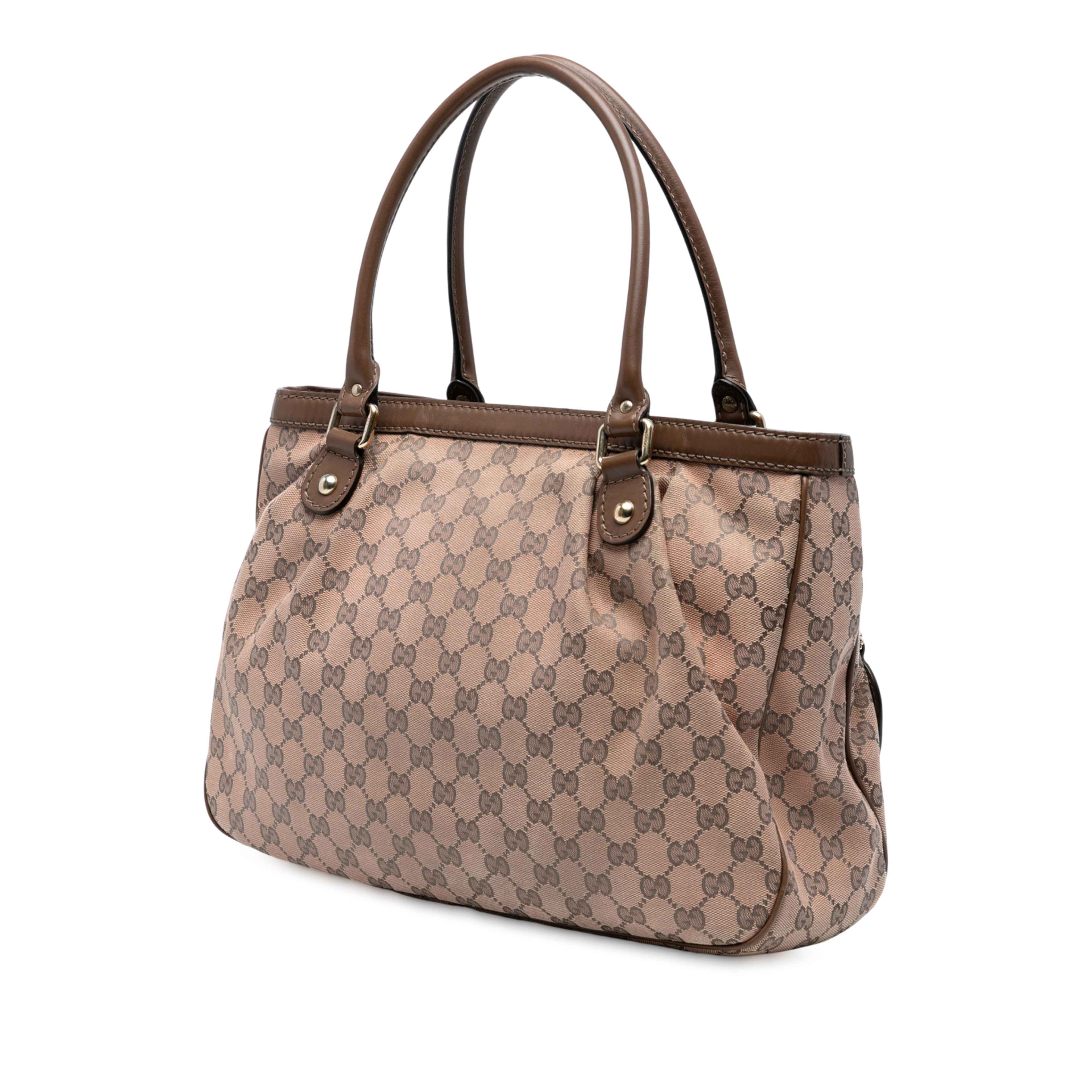 Gucci Gg Canvas Sukey Tote, från Luxclusif, i färgen beige. Klicka för att öppna bilden i stort format