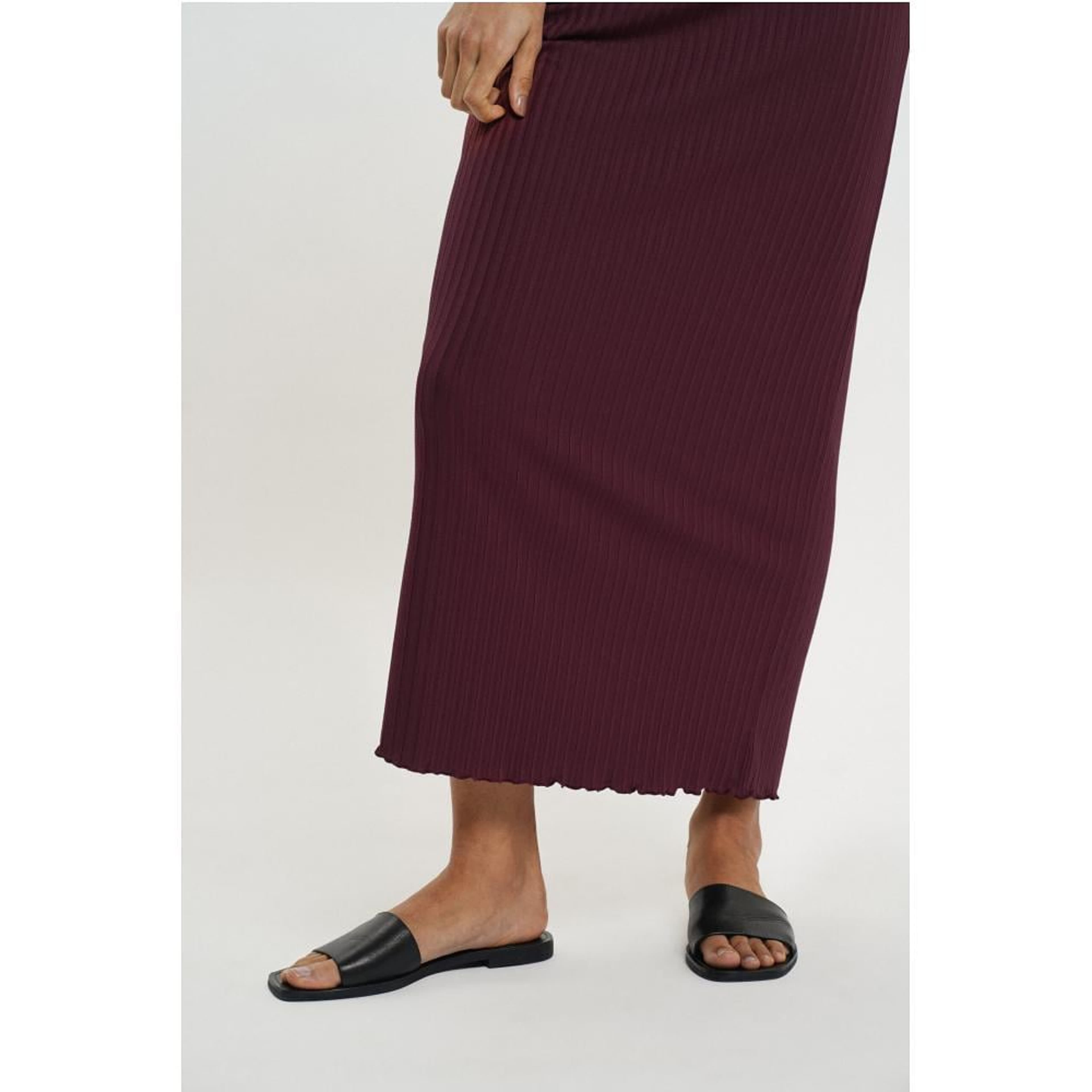 Coco Skirt - Wine