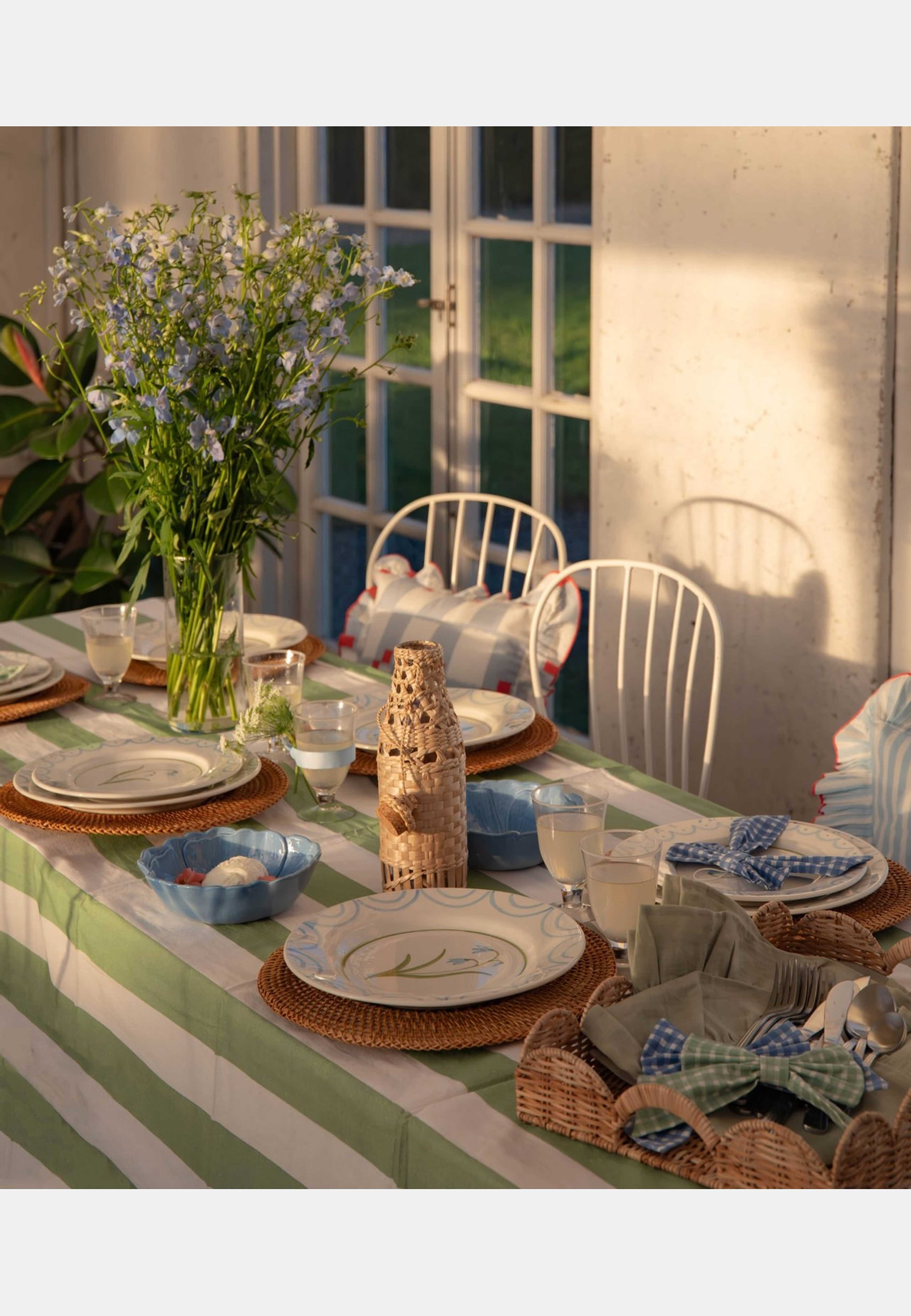 Poppy Skål - 18 Cm, från Pick A Poppy, i färgen light blue. Klicka för att öppna bilden i stort format