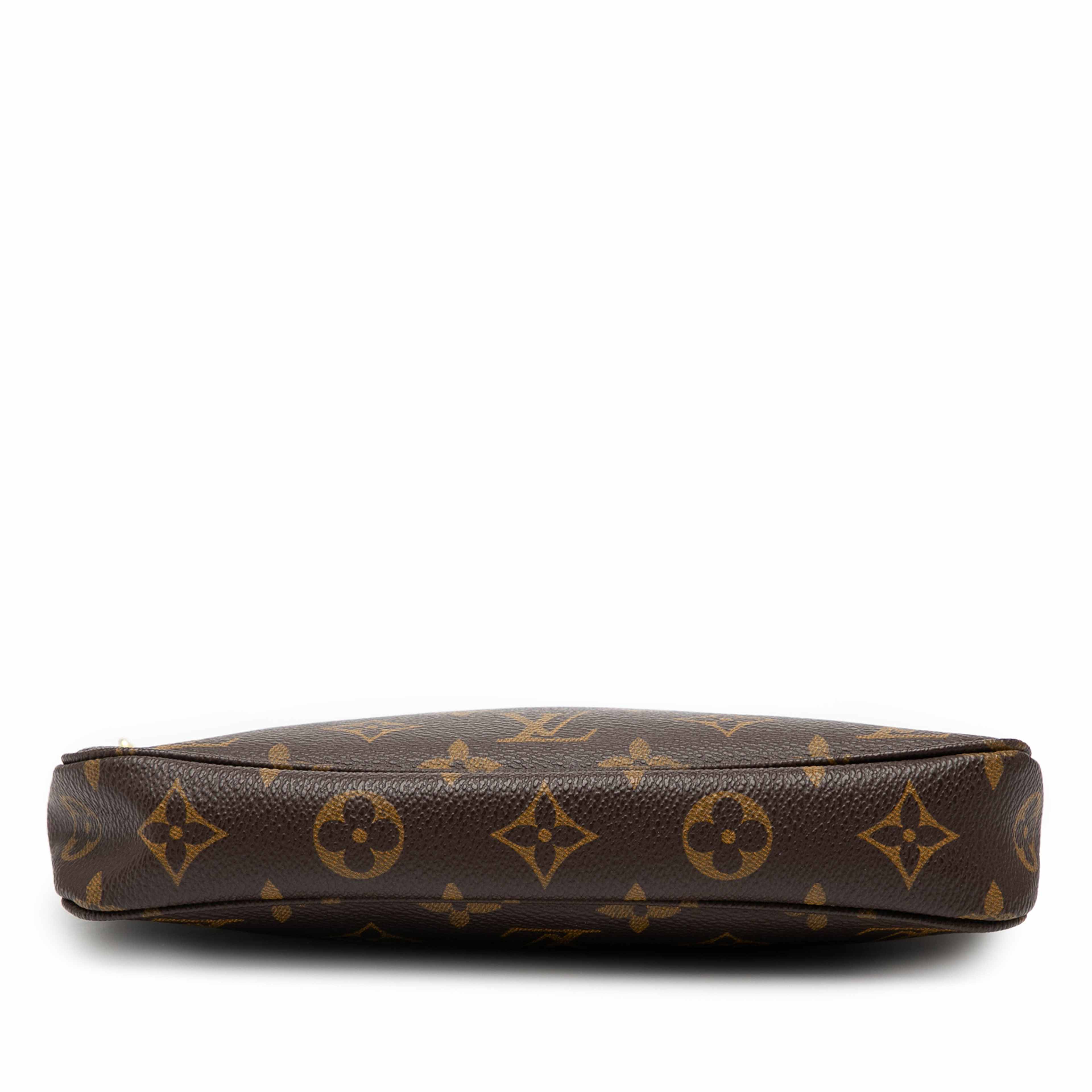 Louis Vuitton Monogram Pochette Accessoires, från Luxclusif, i färgen brown. Klicka för att öppna bilden i stort format