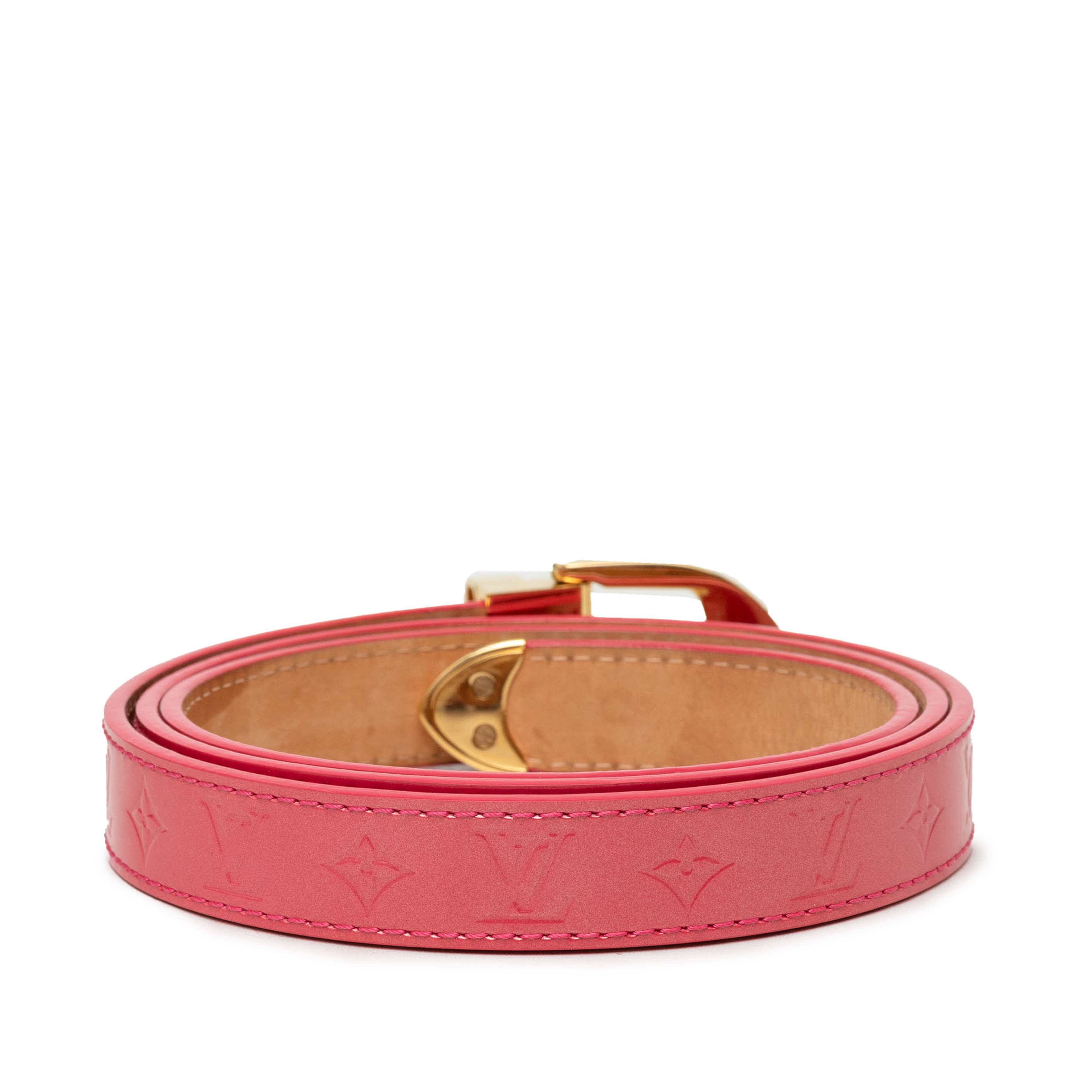 Louis Vuitton Monogram Vernis Ceinture Belt, från Luxclusif, i färgen rosa. Klicka för att öppna bilden i stort format
