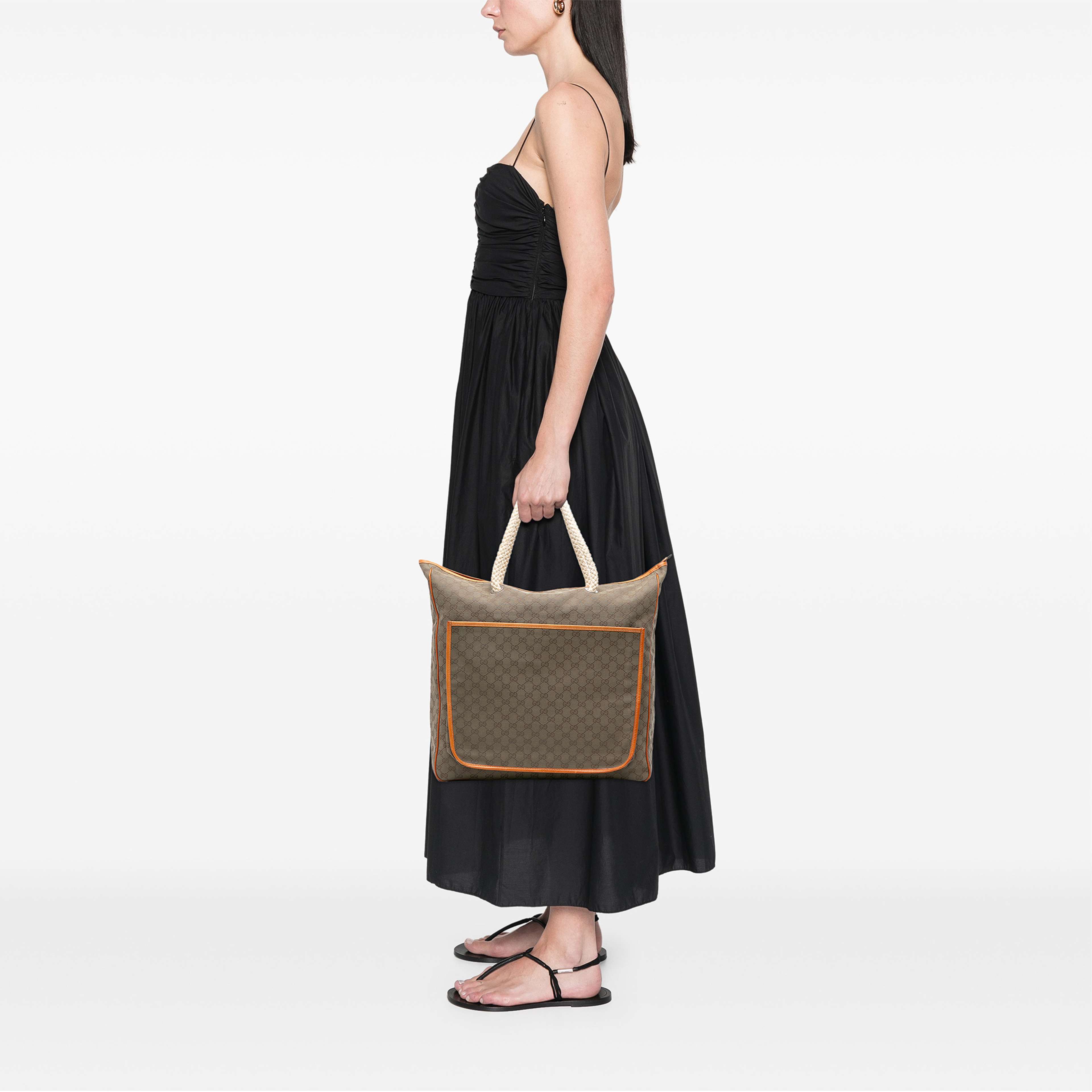 Gucci Gg Canvas Rope Tote, från Luxclusif, i färgen brun. Klicka för att öppna bilden i stort format