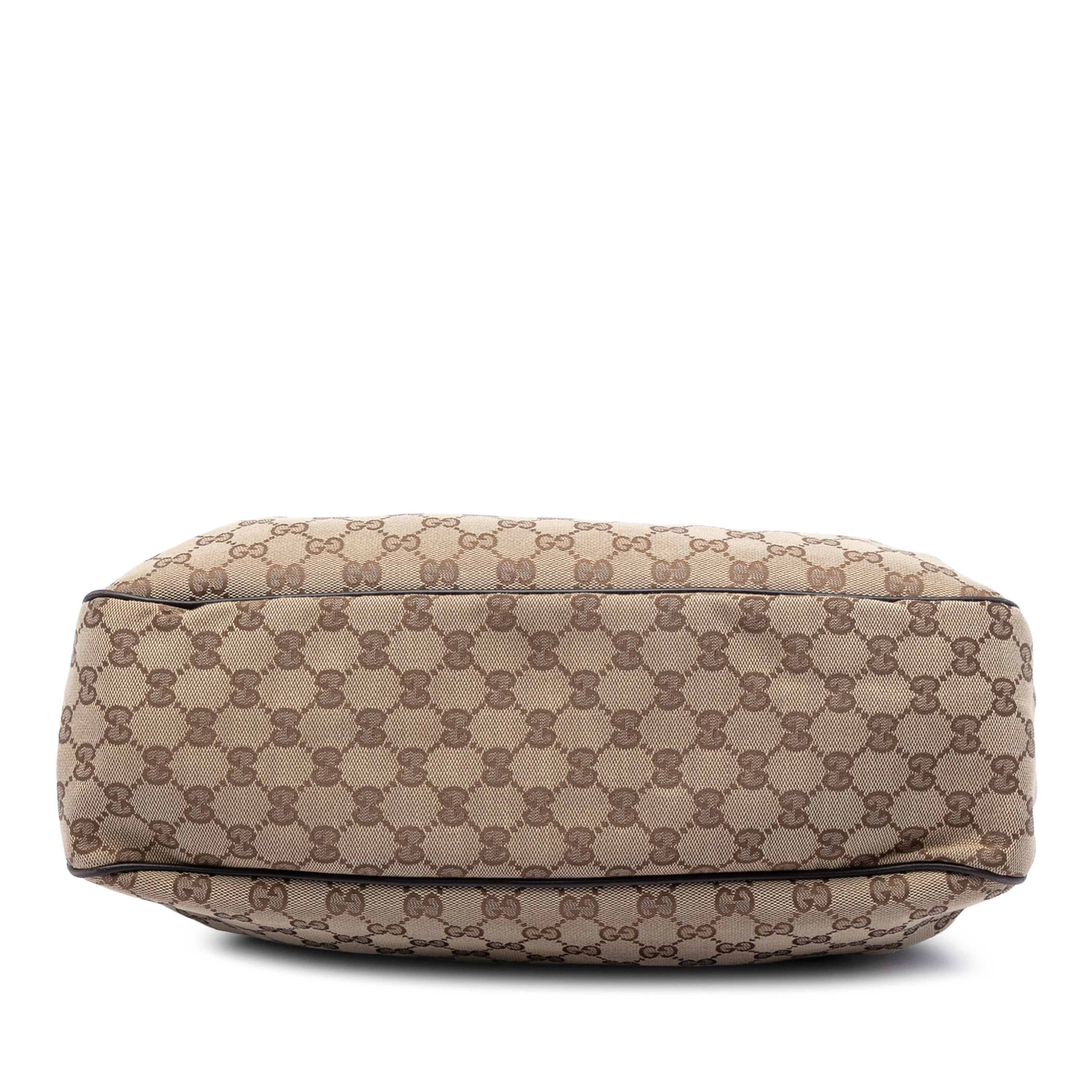Gucci Gg Canvas Sukey Tote, från Luxclusif, i färgen beige. Klicka för att öppna bilden i stort format