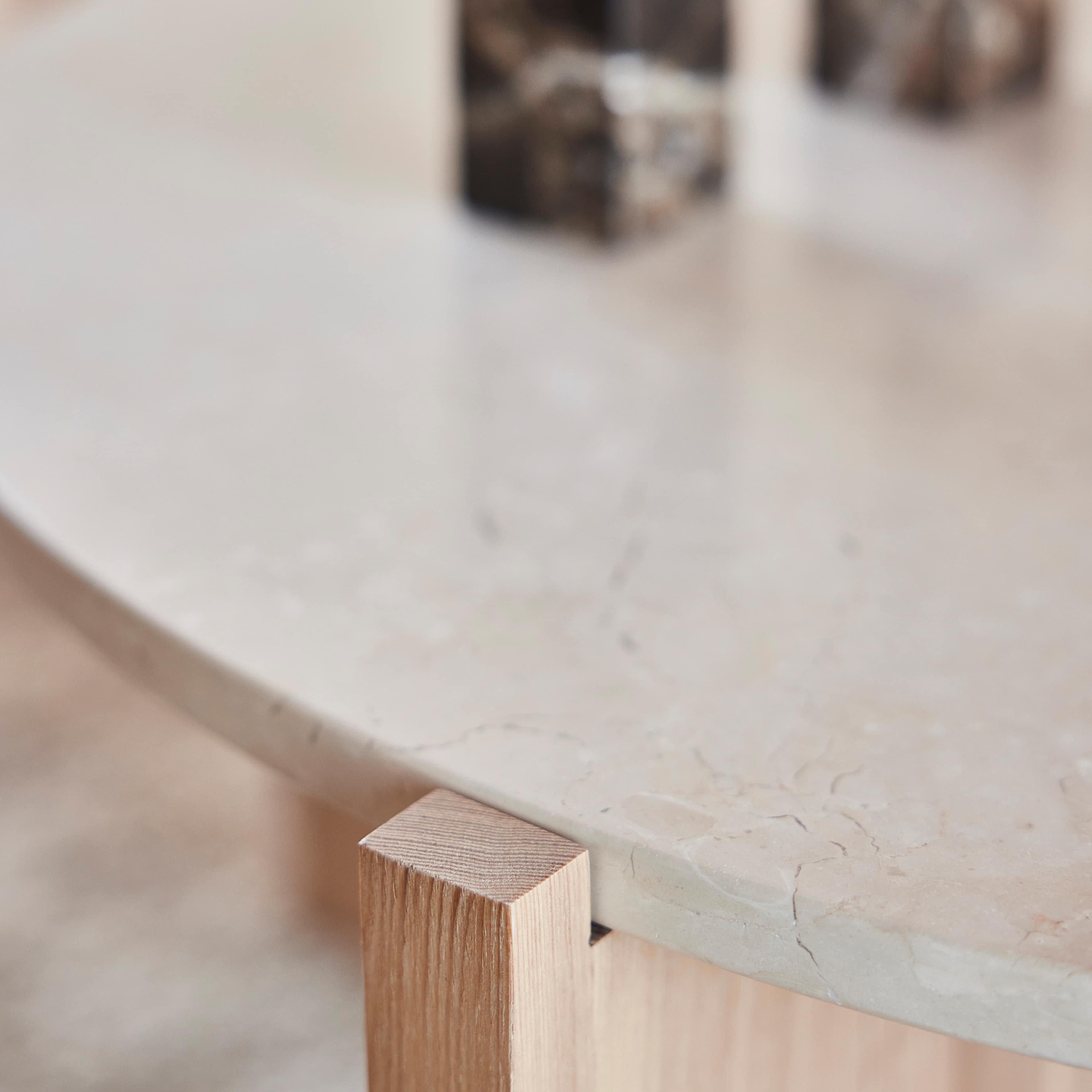 Savi Square Marble Candleholder - Low, från OYOY Living, i färgen choko. Klicka för att öppna bilden i stort format
