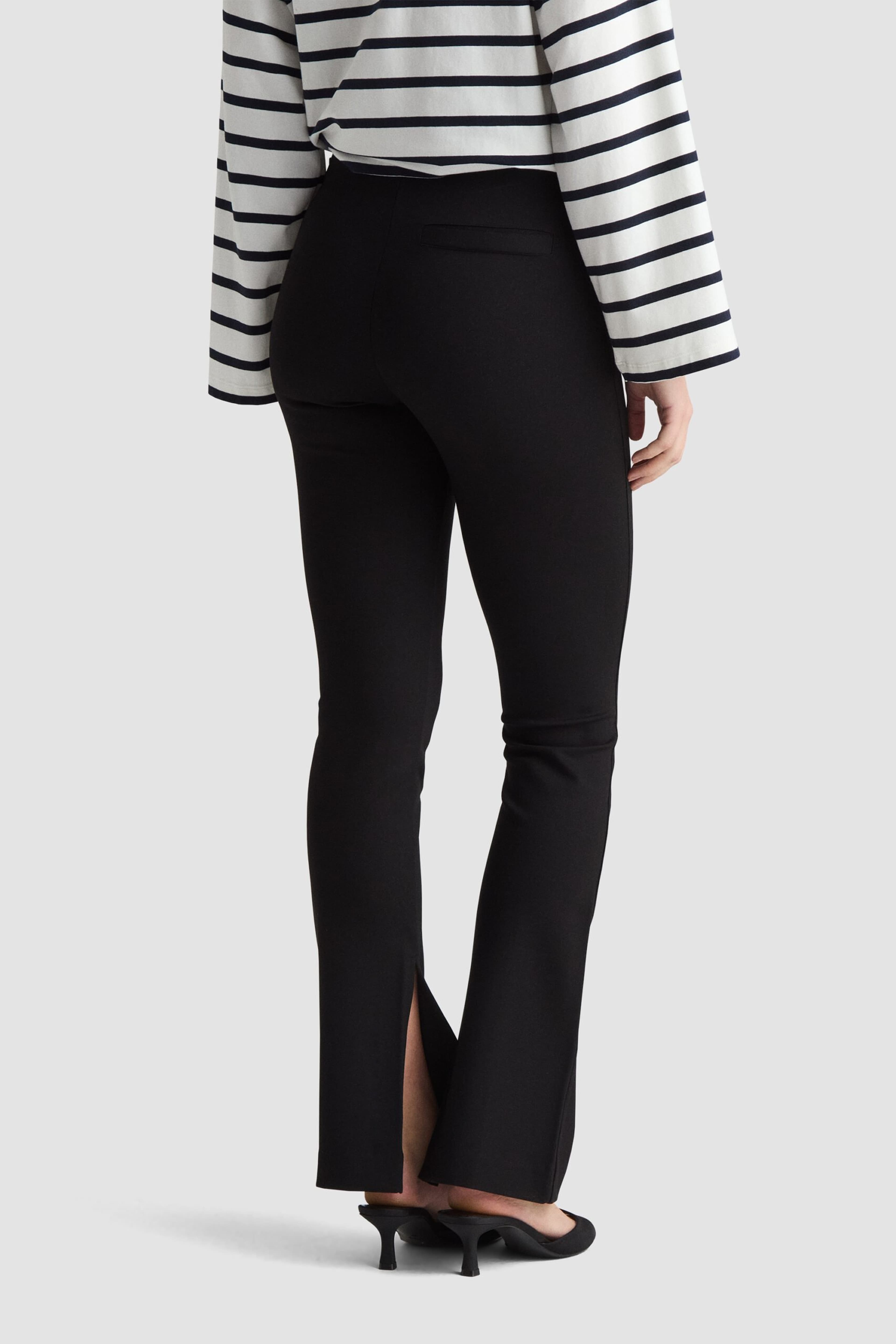 Lucy Pants - Black, från Residus, i färgen black. Klicka för att öppna bilden i stort format