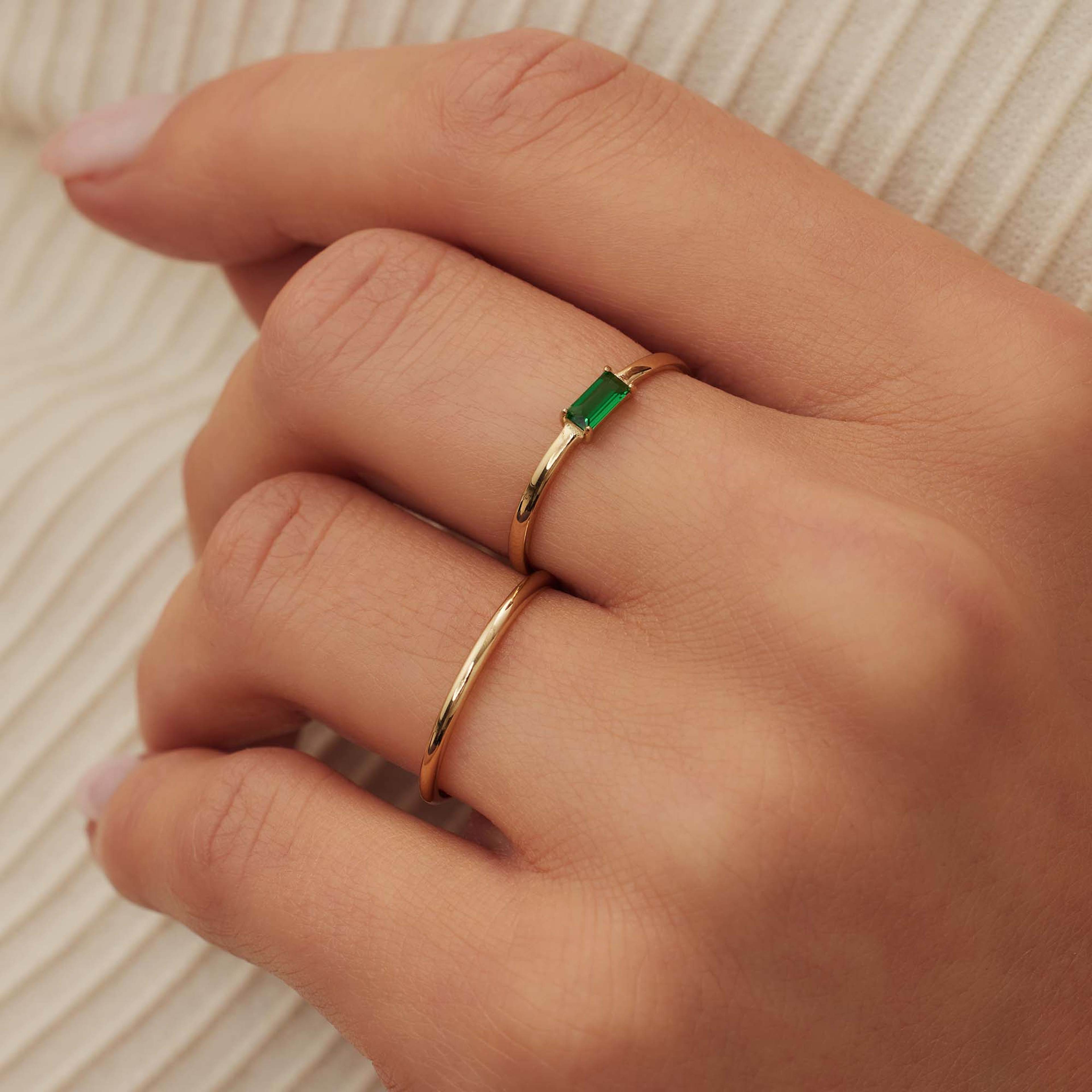 Baguette Ring Guld, från Isabel Bernard. Klicka för att öppna bilden i stort format