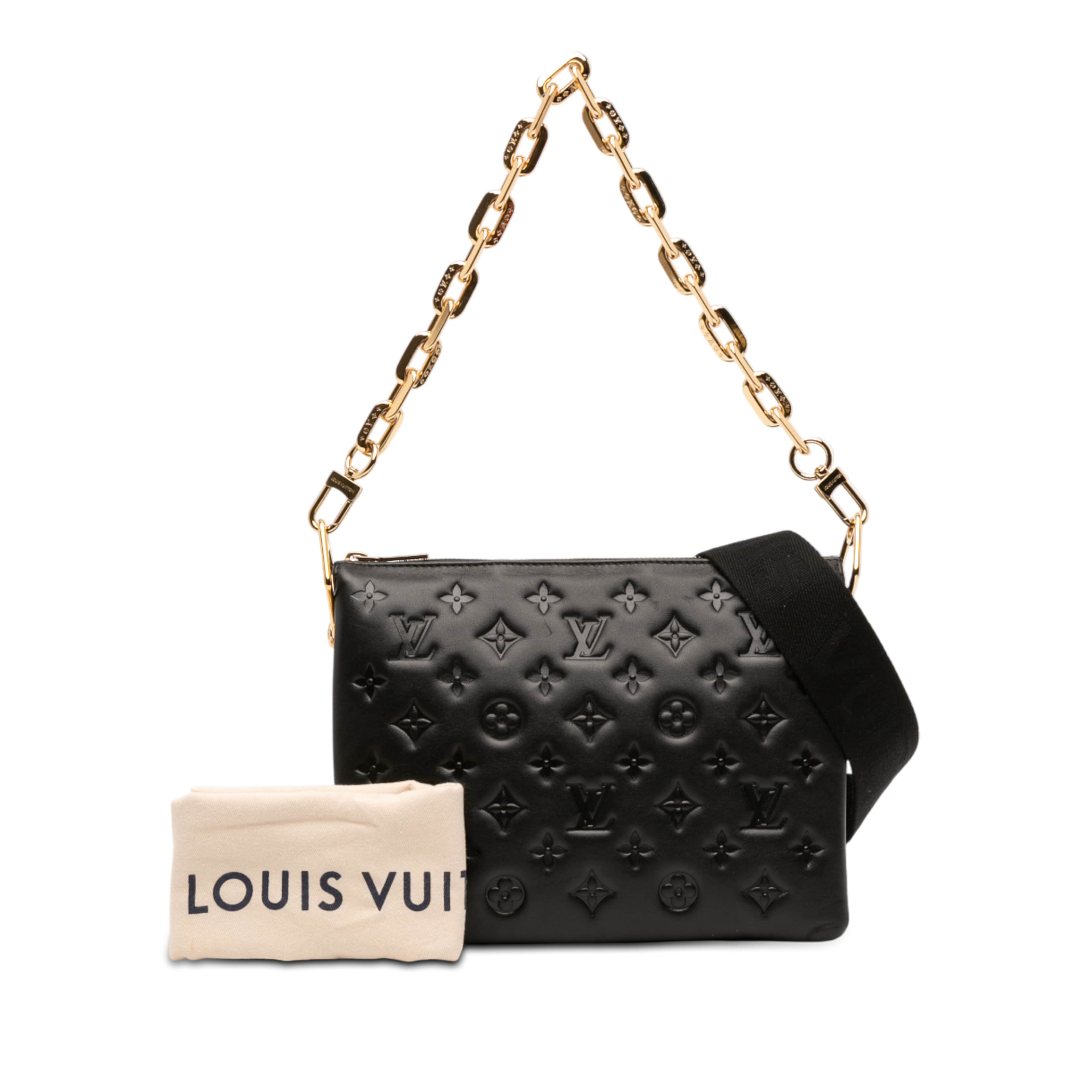Louis Vuitton Monogram Embossed Puffy Lambskin Coussin Pm, från Luxclusif, i färgen svart. Klicka för att öppna bilden i stort format