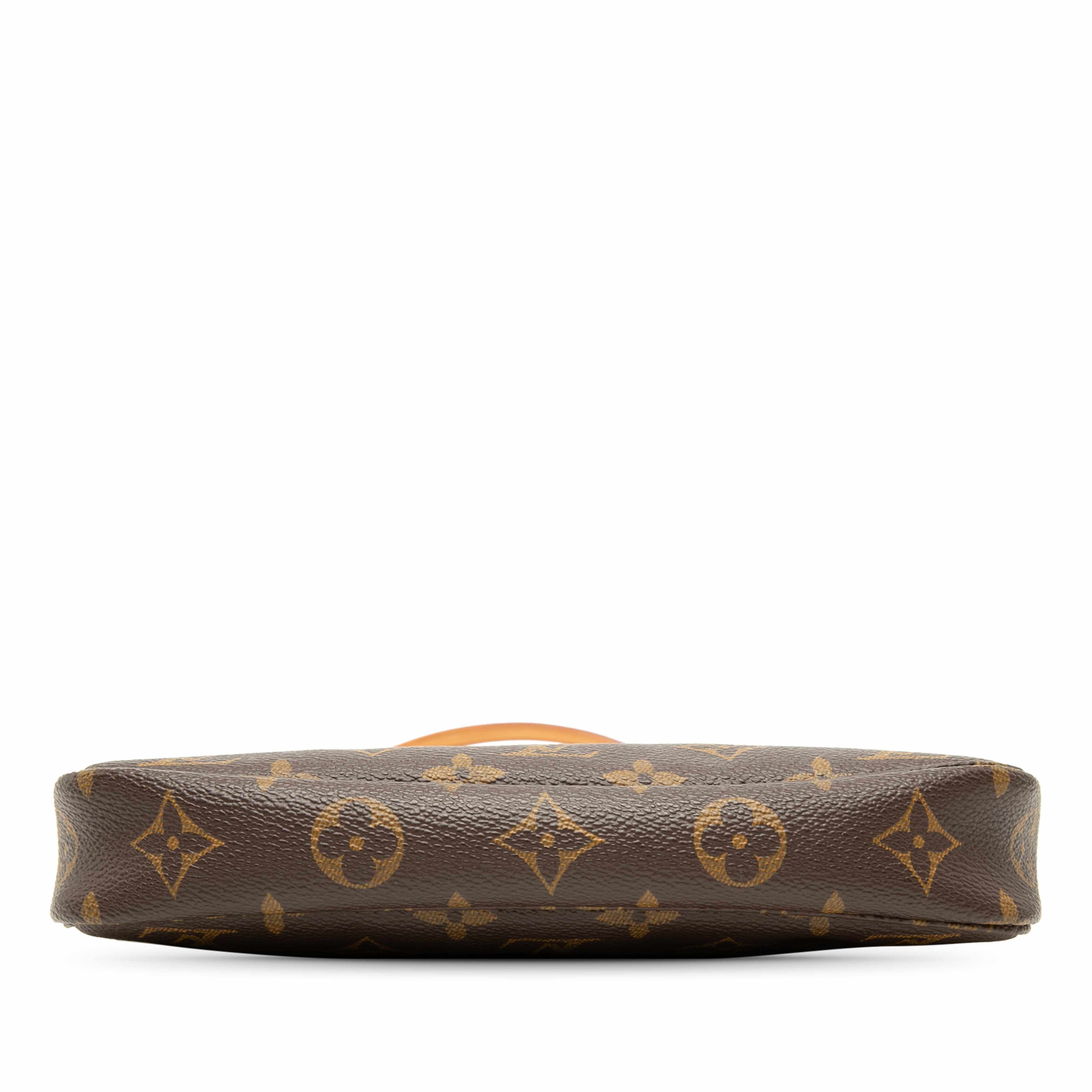 Louis Vuitton Monogram Pochette Accessoires, från Luxclusif, i färgen brown. Klicka för att öppna bilden i stort format