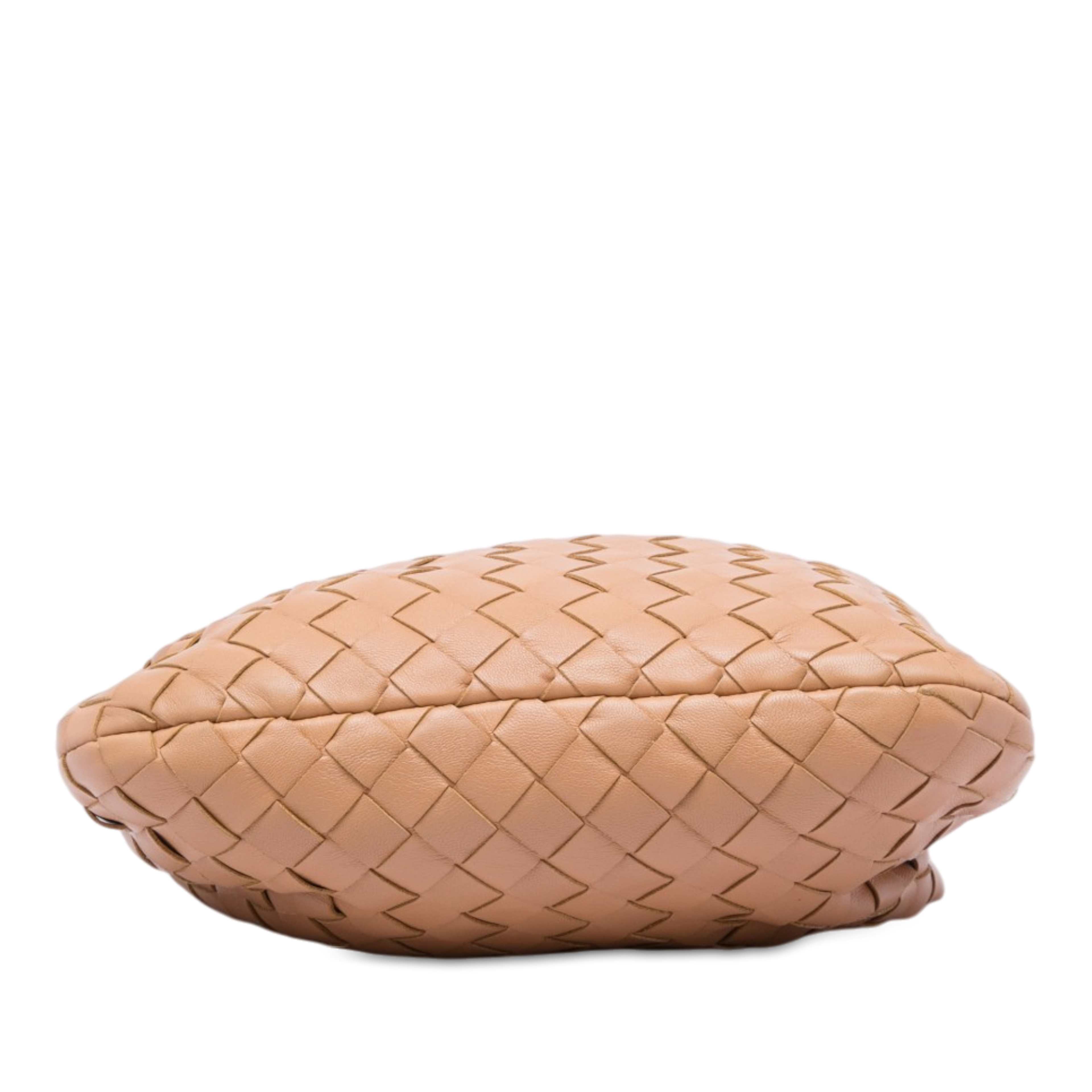 Bottega Veneta Mini Nappa Intrecciato Jodie, från Luxclusif, i färgen brun. Klicka för att öppna bilden i stort format