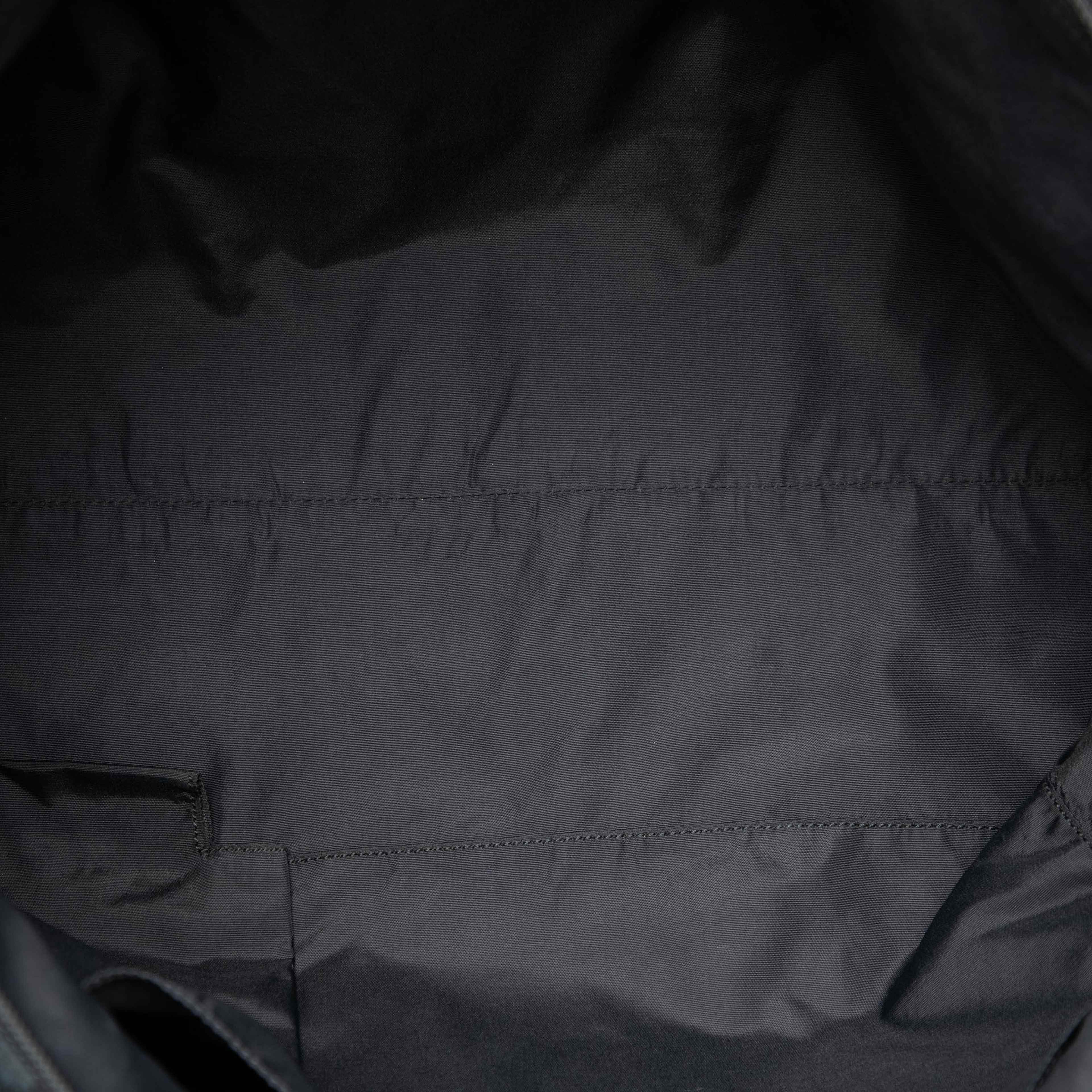 Gucci Gg Canvas Web Tote, från Luxclusif, i färgen blå. Klicka för att öppna bilden i stort format