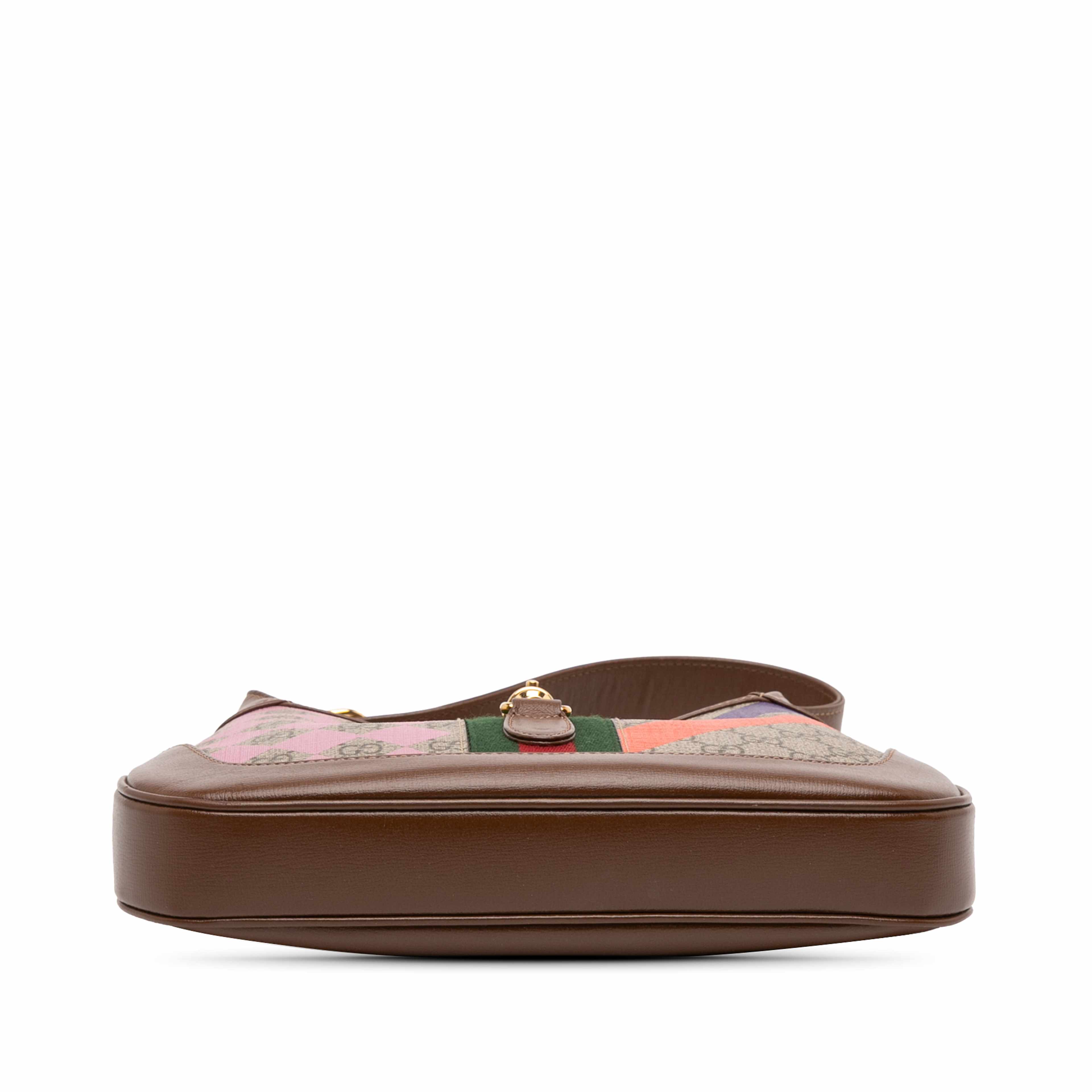 Gucci Small Gg Supreme Web Geometric Jackie 1961 Crossbody, från Luxclusif, i färgen beige. Klicka för att öppna bilden i stort format