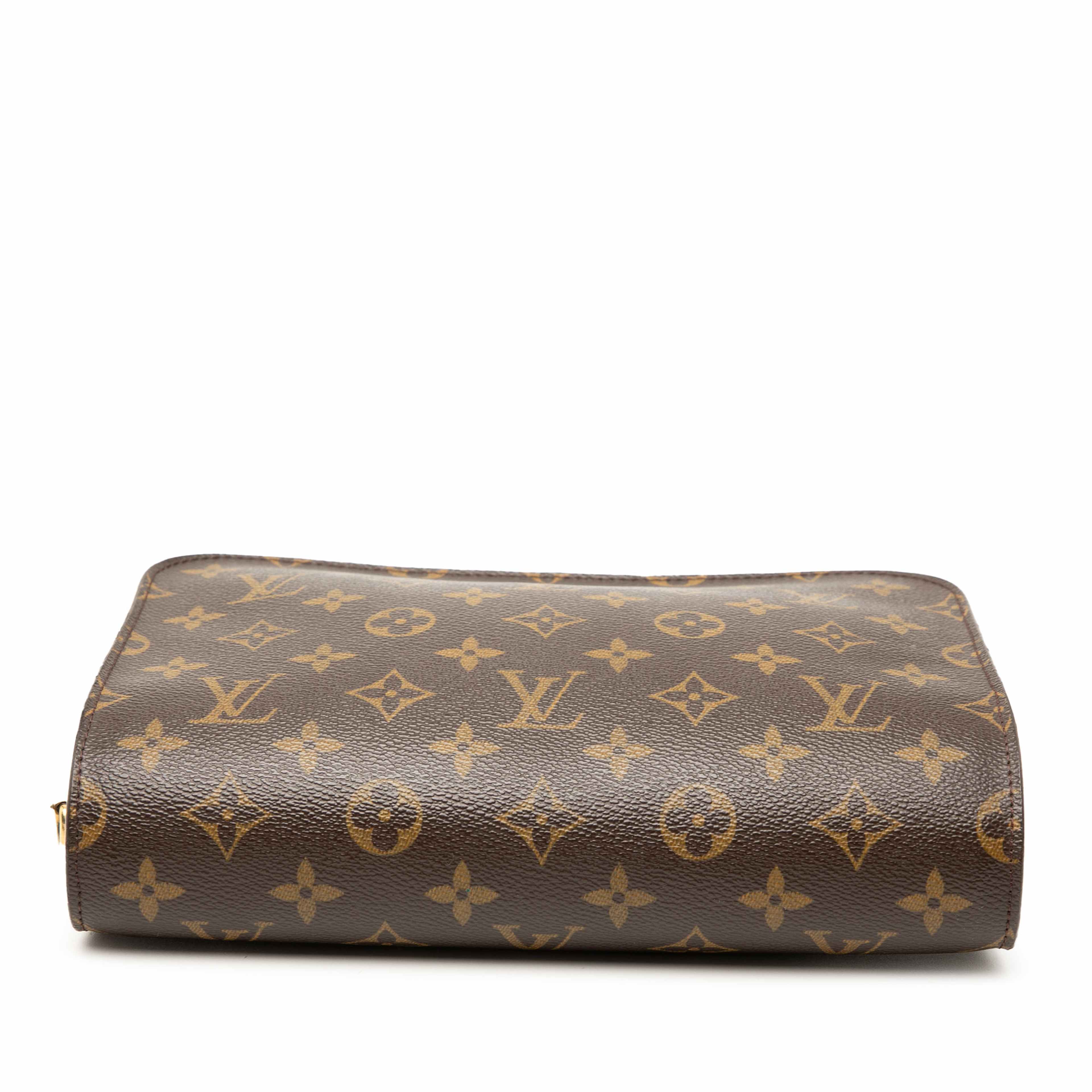 Louis Vuitton Monogram Orsay, från Luxclusif, i färgen brown. Klicka för att öppna bilden i stort format