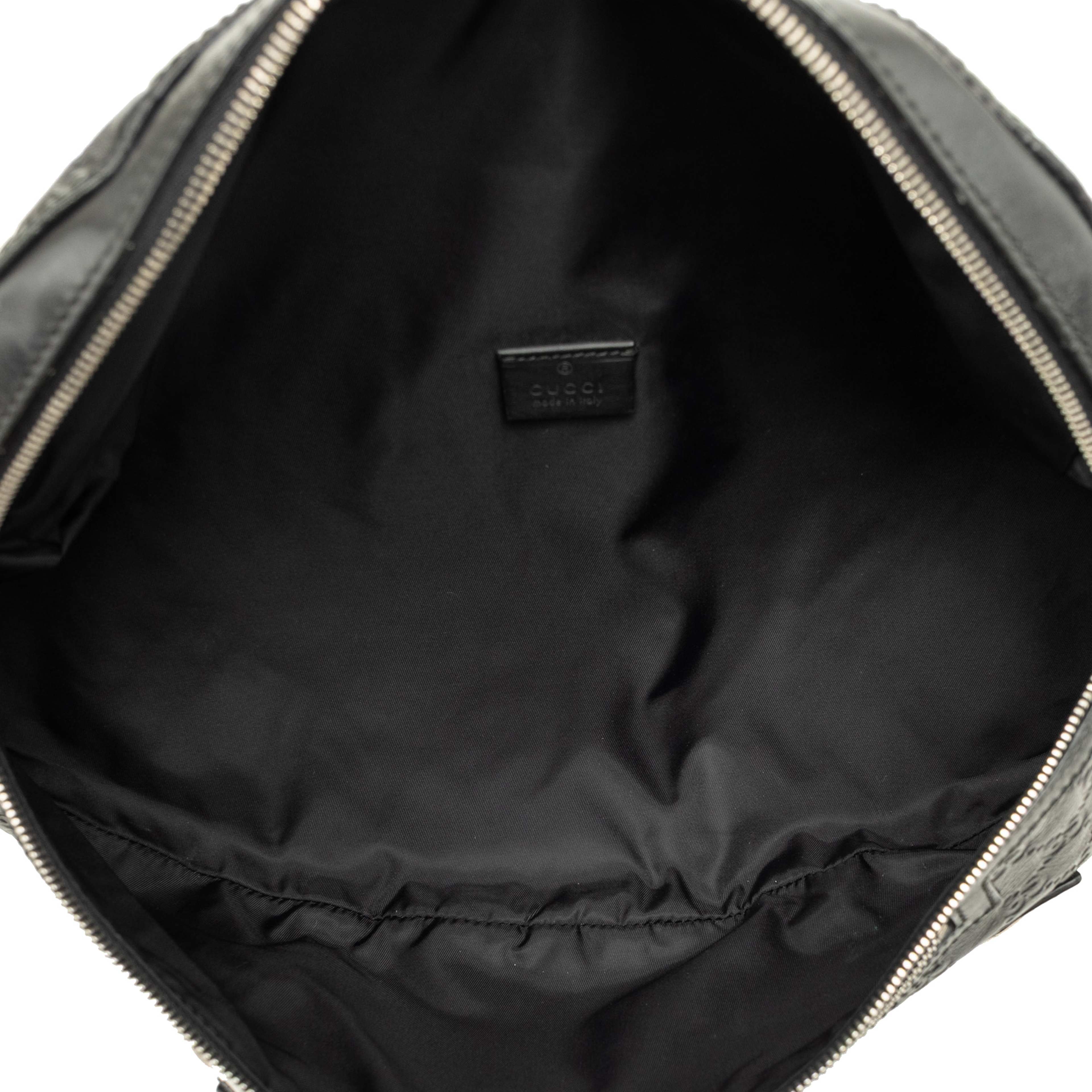 Gucci Guccissima Web Belt Bag, från Luxclusif, i färgen svart. Klicka för att öppna bilden i stort format