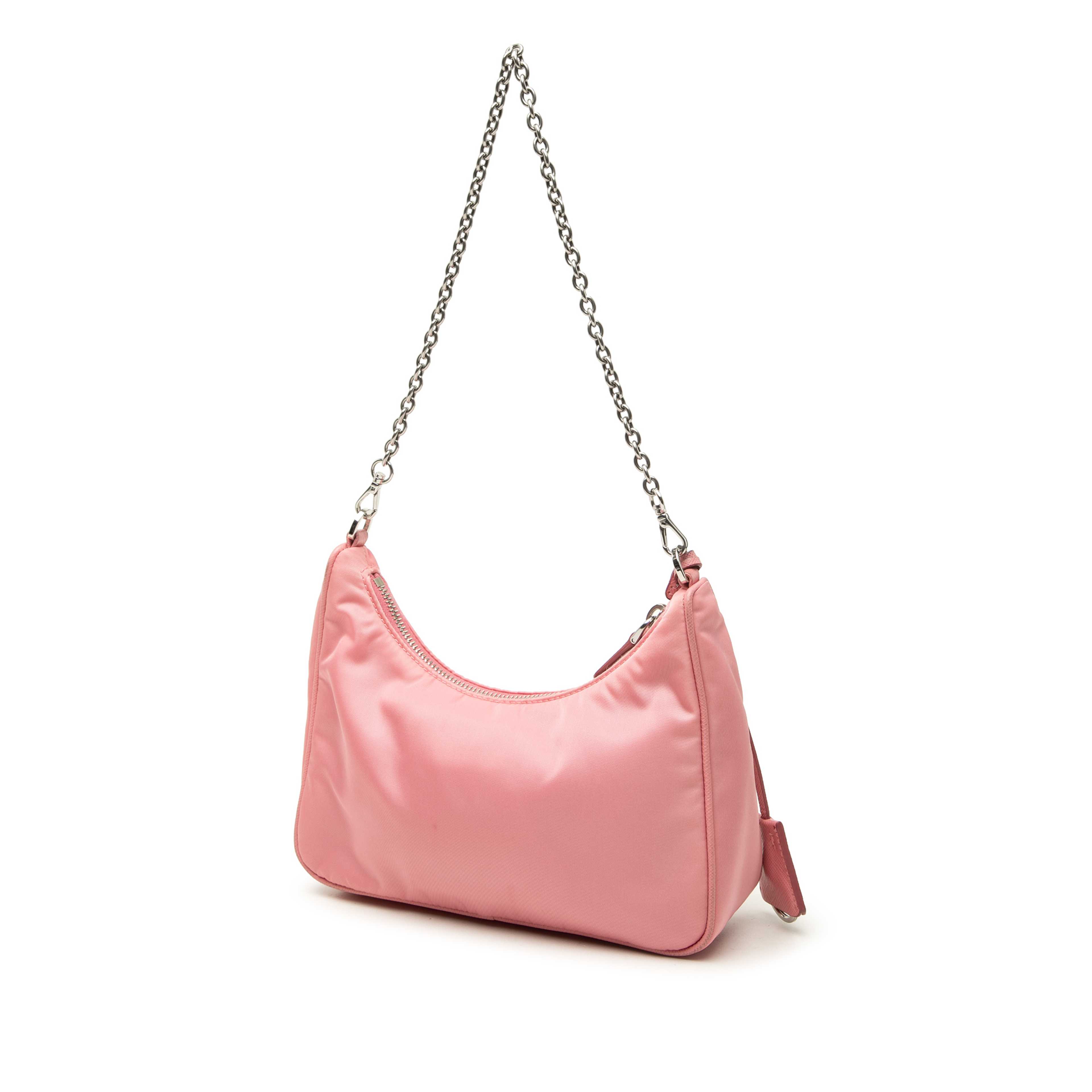Prada Saffiano Trimmed Tessuto Re Edition 2005 Satchel, från Luxclusif, i färgen rosa. Klicka för att öppna bilden i stort format