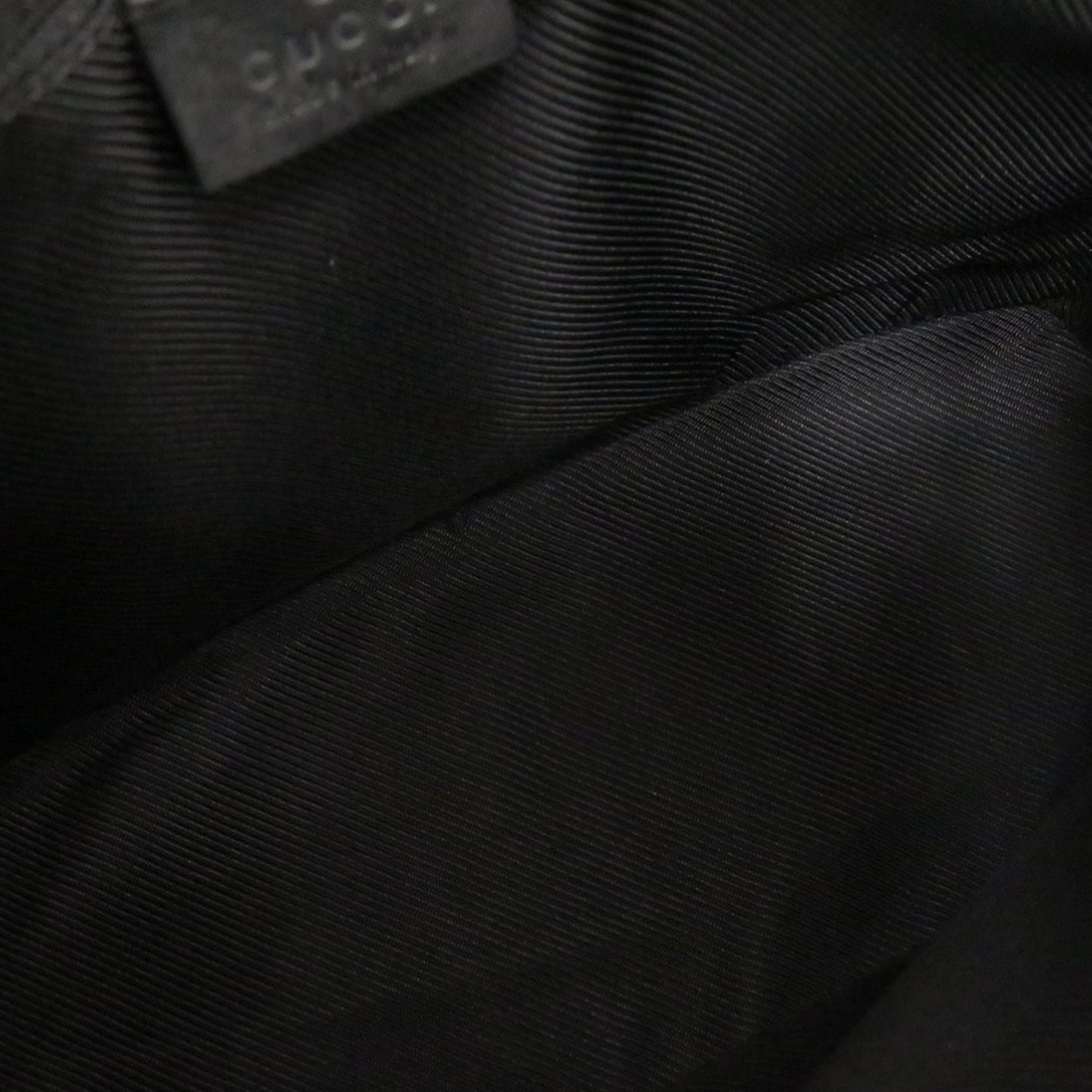 Gucci Gg Canvas Shoulder Bag, från Luxclusif, i färgen black. Klicka för att öppna bilden i stort format