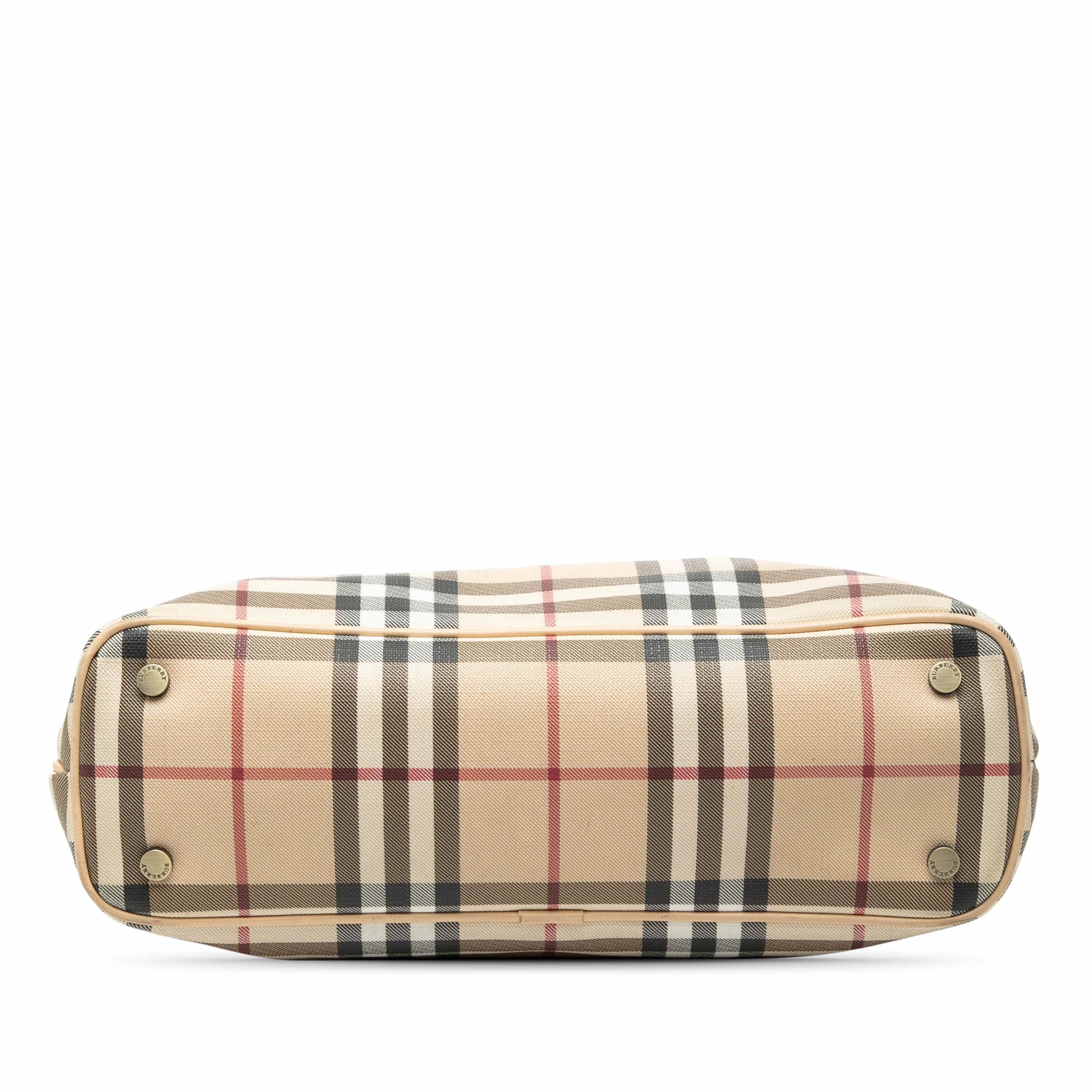 Burberry House Check Canvas Handbag, från Luxclusif, i färgen beige. Klicka för att öppna bilden i stort format