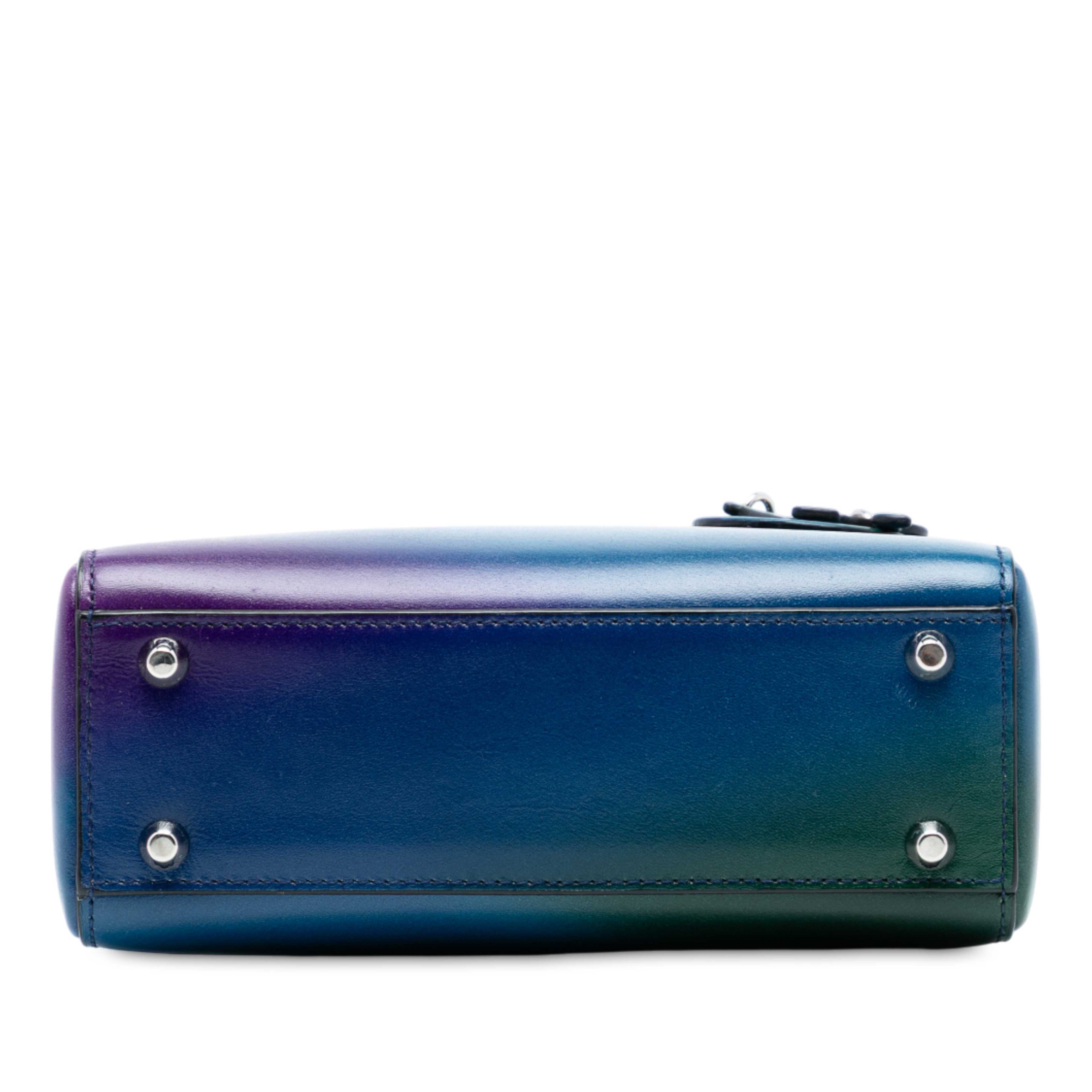 Dior Mini Ombre Calfskin Lady Dior, från Luxclusif, i färgen blue. Klicka för att öppna bilden i stort format