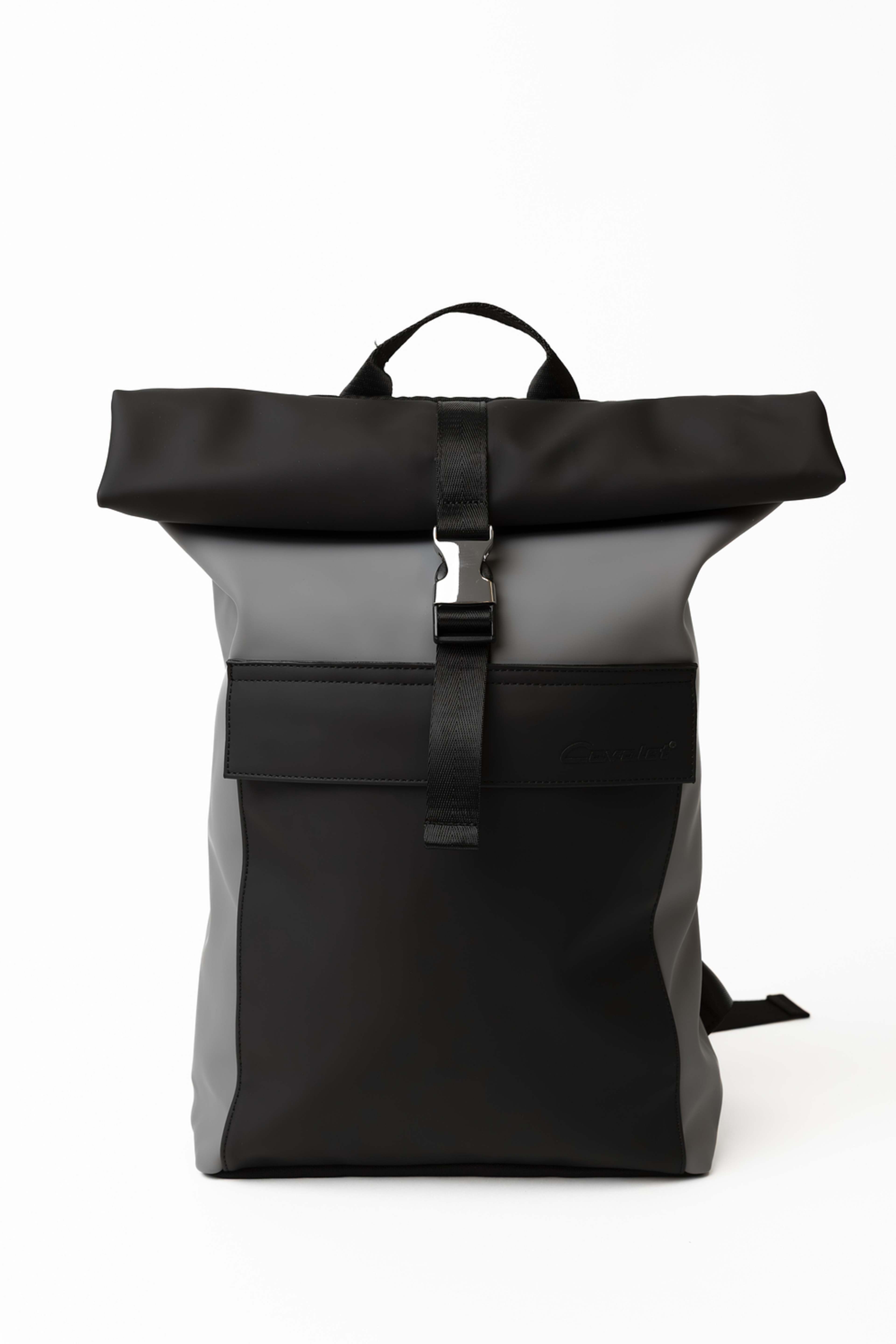 Ryggsäck Urban Elegance, från Cavalet, i färgen shadow grey. Klicka för att öppna bilden i stort format