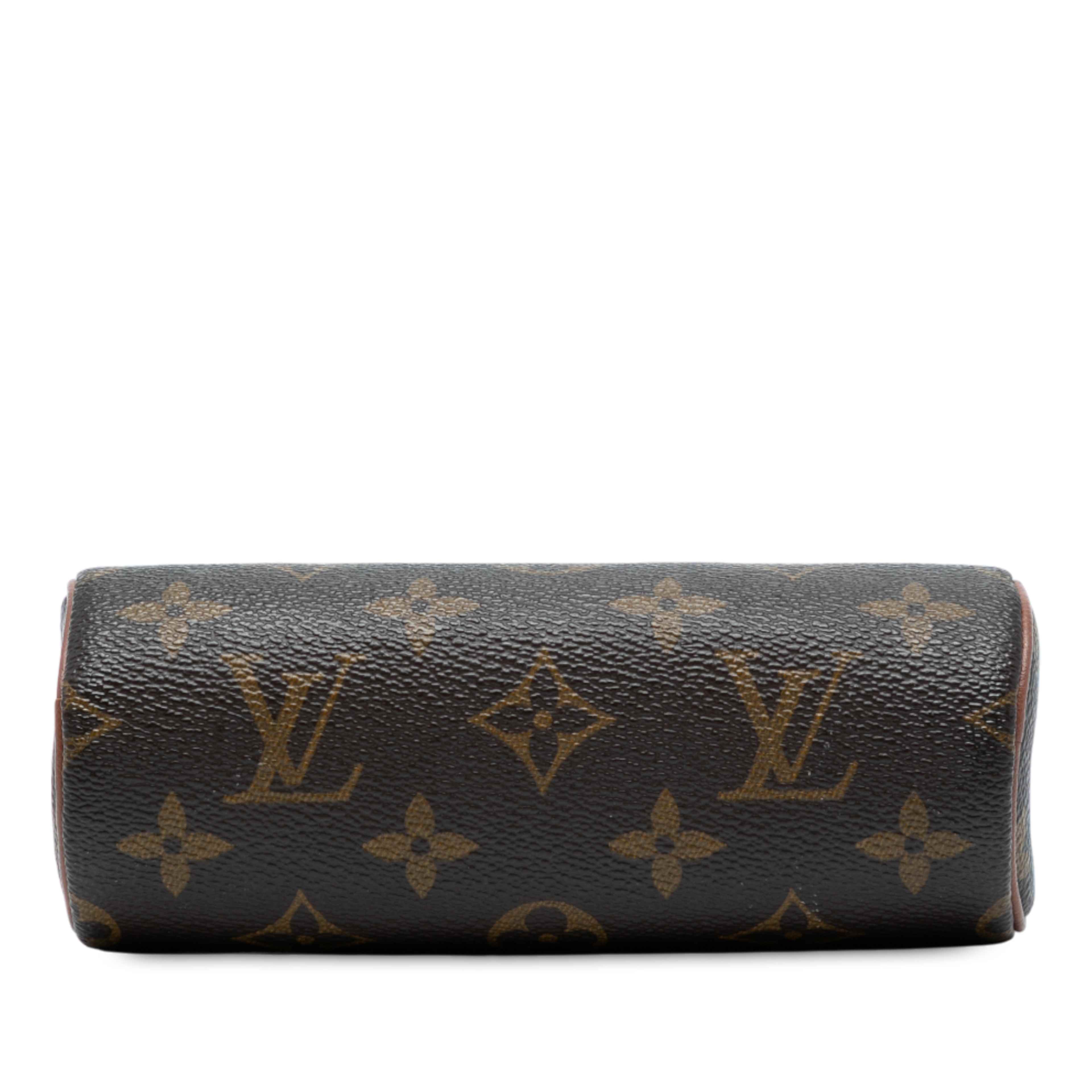 Louis Vuitton Monogram Papillon Pochette, från Luxclusif, i färgen brown. Klicka för att öppna bilden i stort format