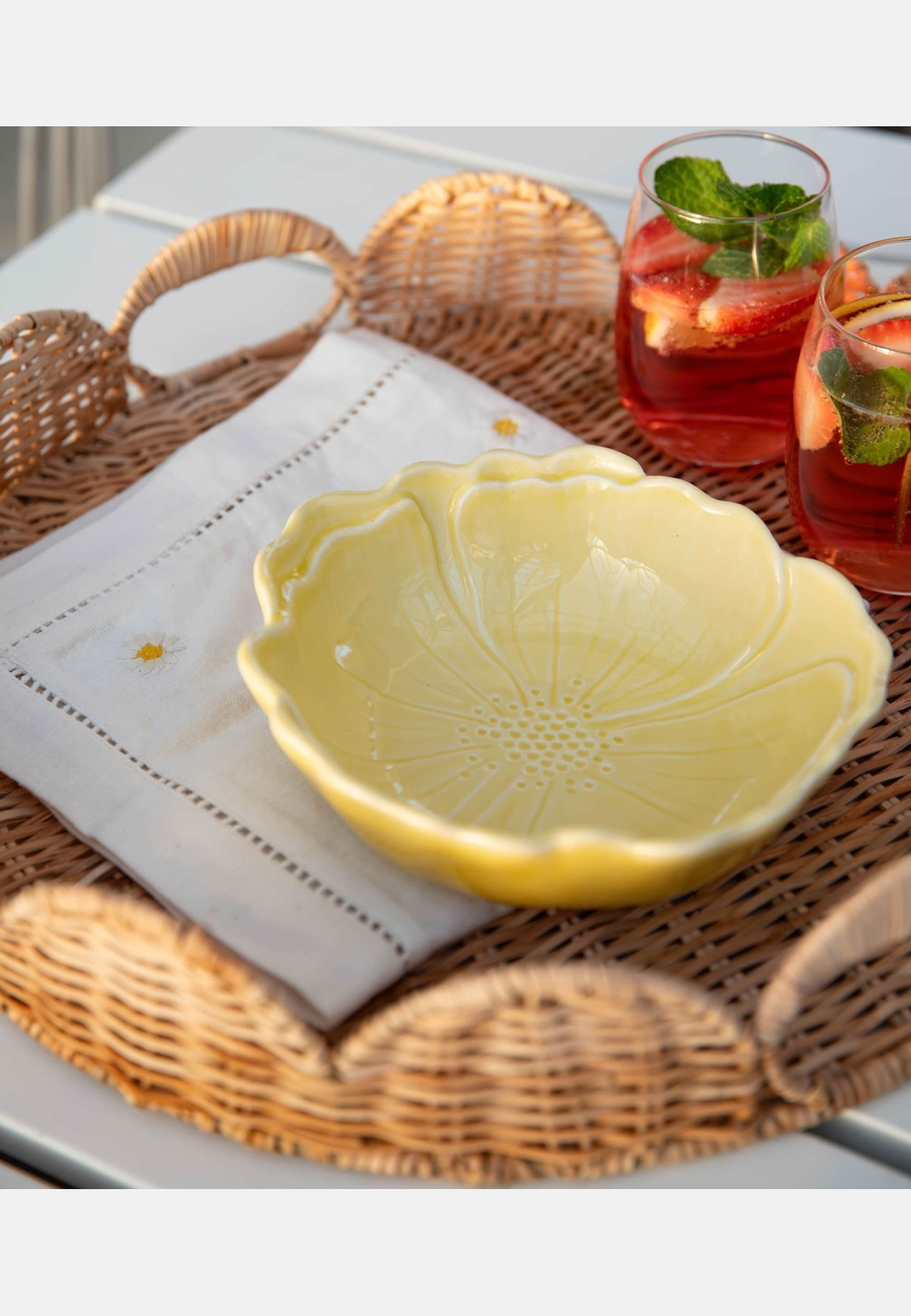 Poppy Skål - 18 Cm, från Pick A Poppy, i färgen yellow. Klicka för att öppna bilden i stort format