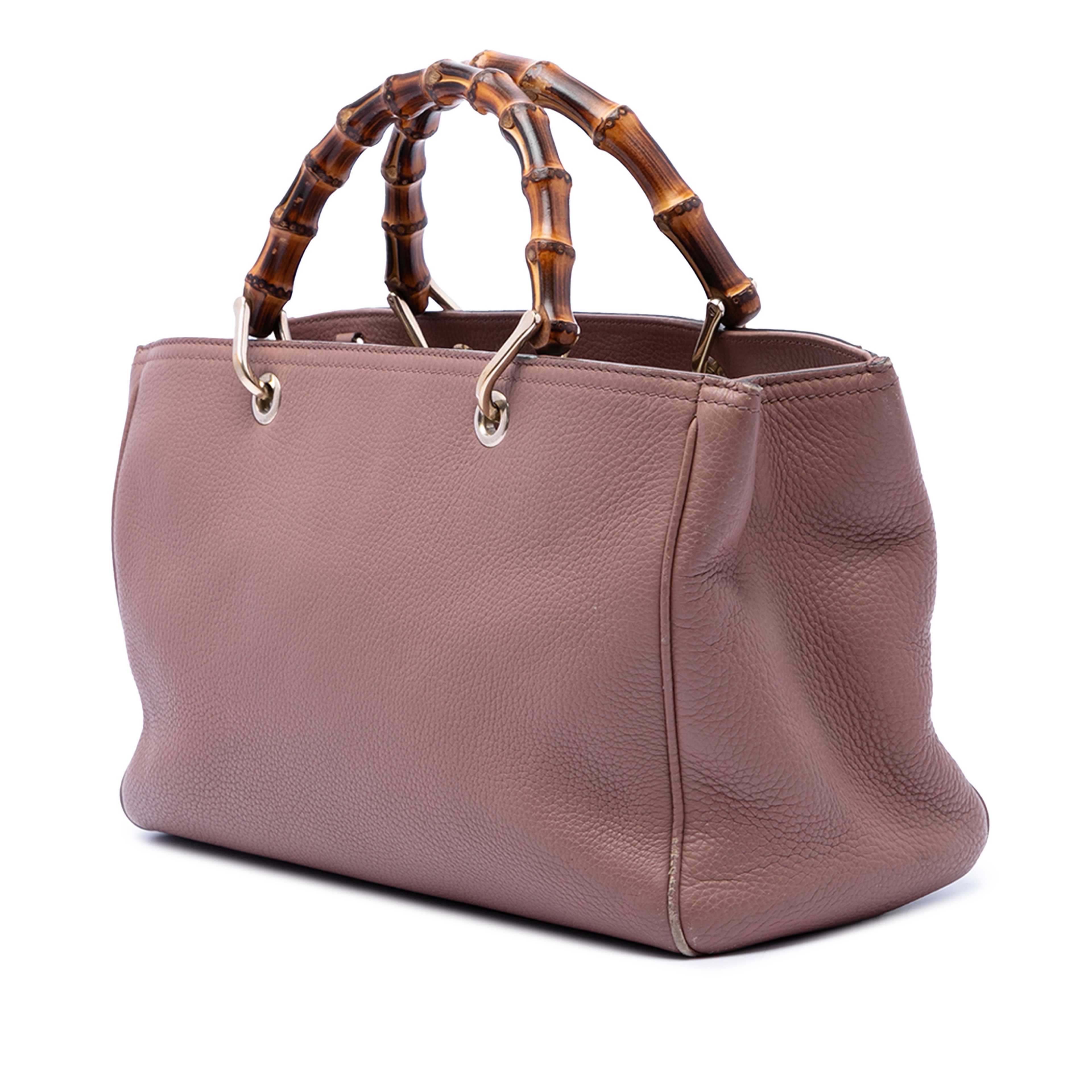 Gucci Medium Calfskin Bamboo Shopper Satchel, från Luxclusif, i färgen rosa. Klicka för att öppna bilden i stort format