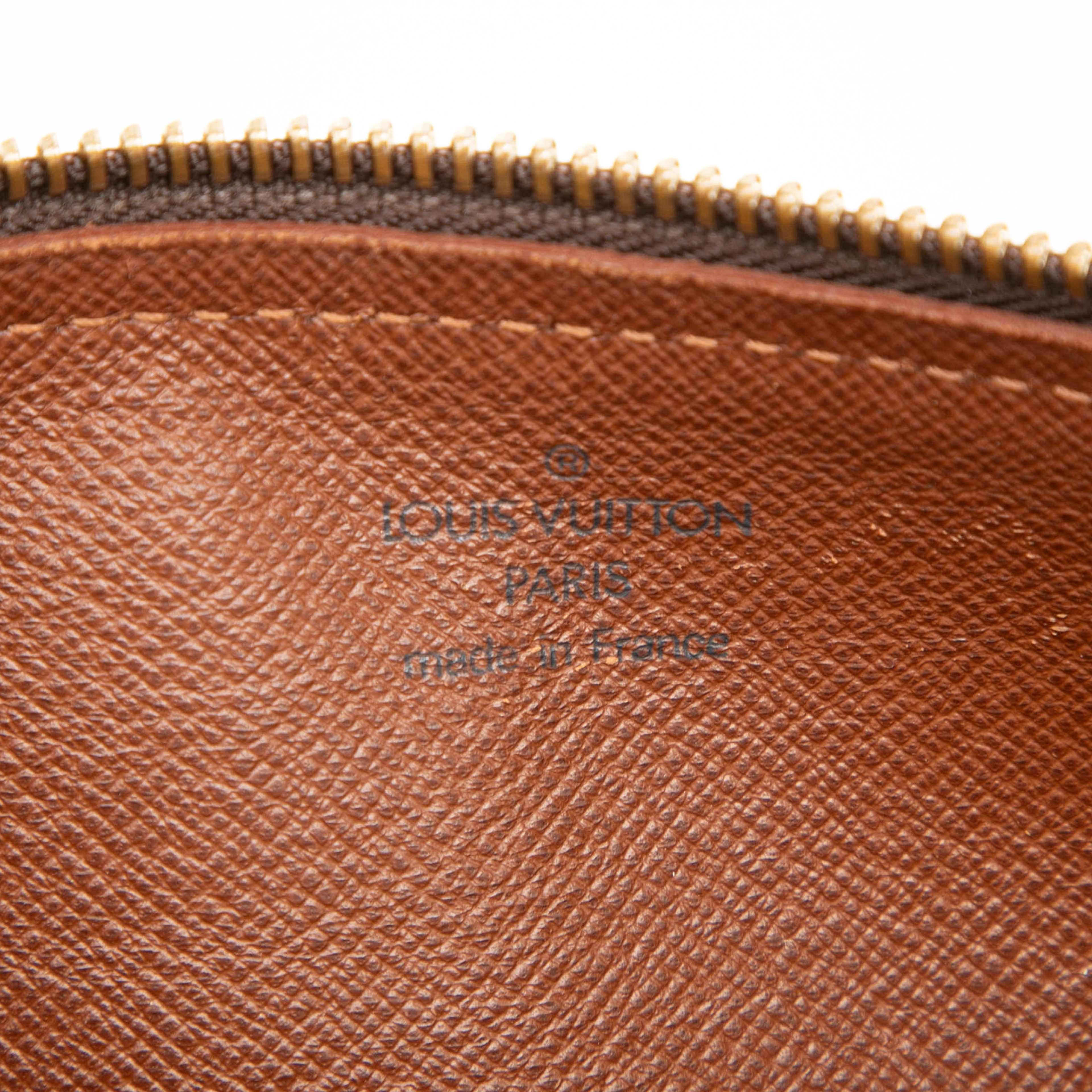 Louis Vuitton Monogram Papillon 28, från Luxclusif, i färgen brown. Klicka för att öppna bilden i stort format