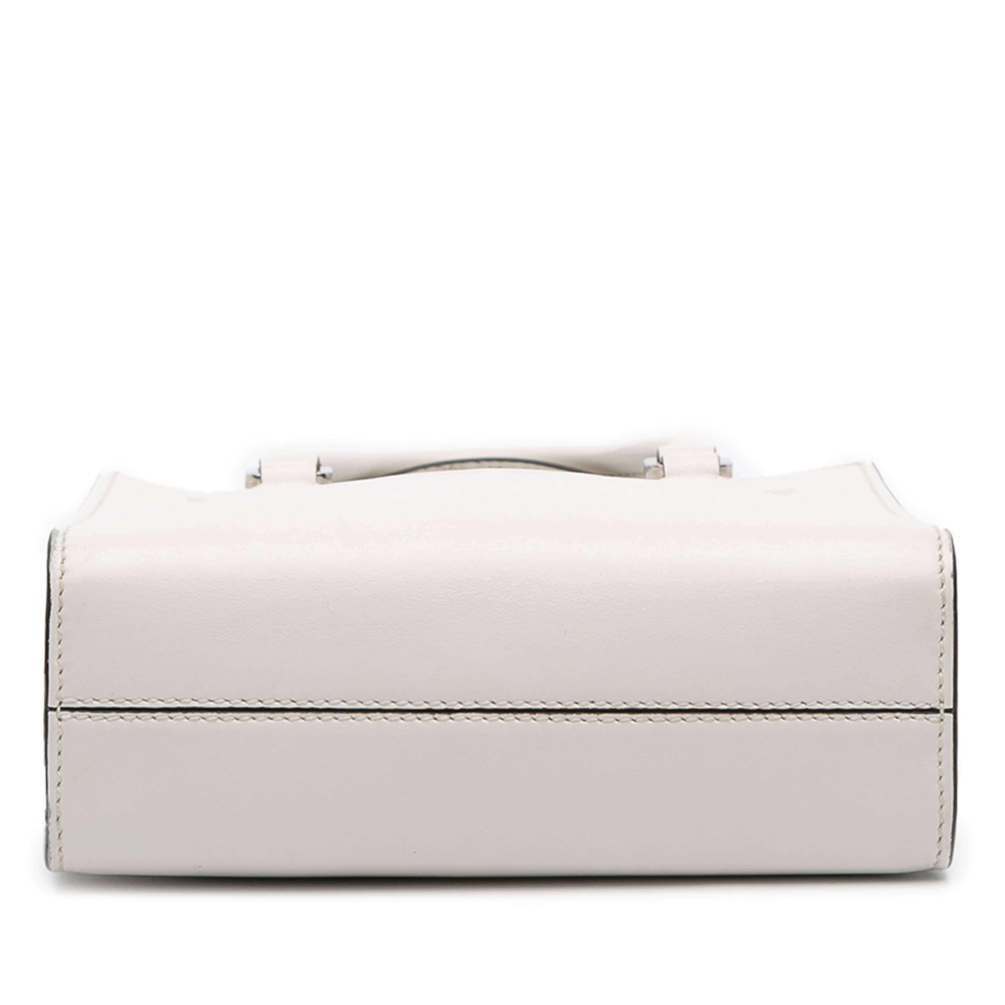 Prada Mini Soft Calf Logo Drill Satchel, från Luxclusif, i färgen white. Klicka för att öppna bilden i stort format