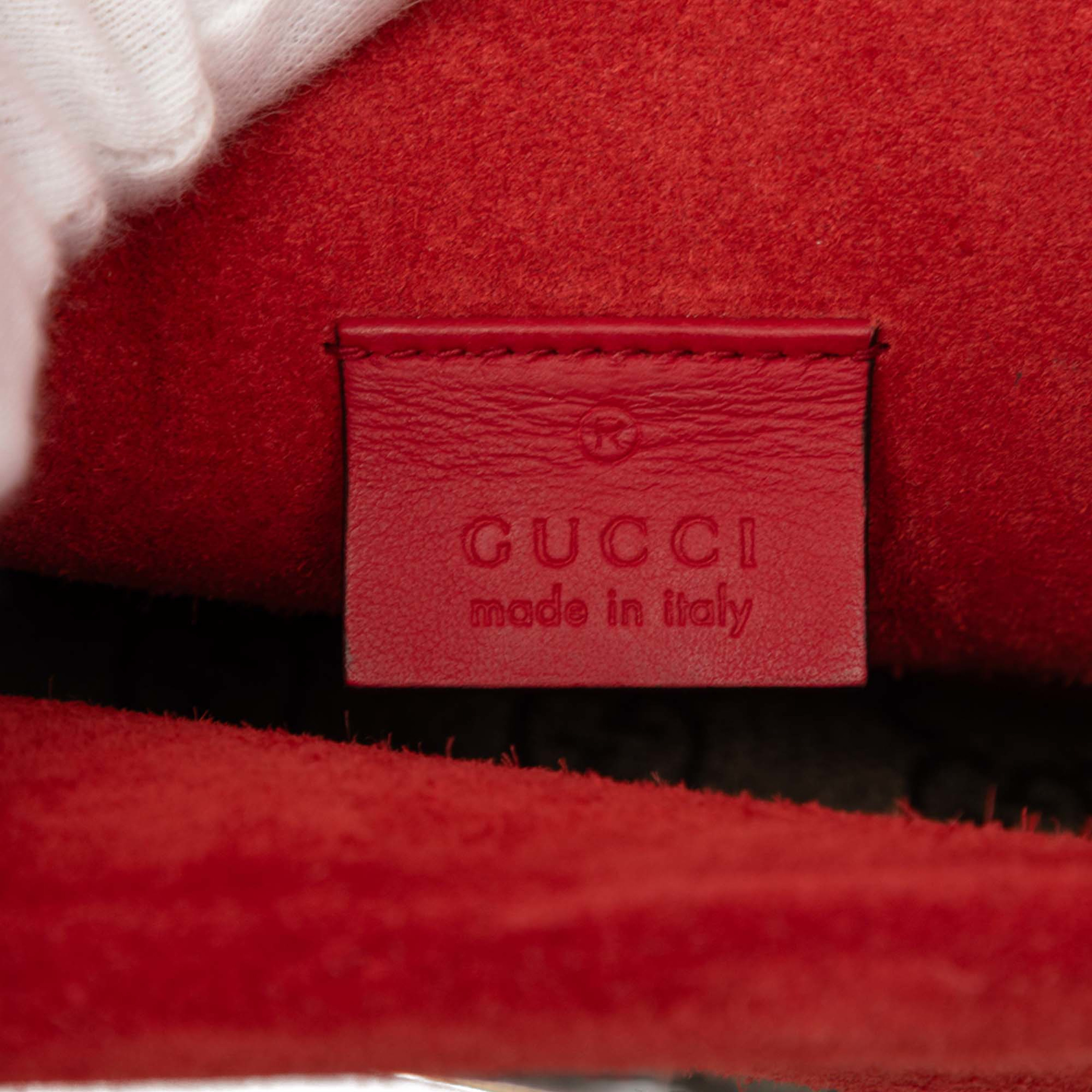 Gucci Small Gg Supreme Dionysus Crossbody, från Luxclusif, i färgen beige. Klicka för att öppna bilden i stort format
