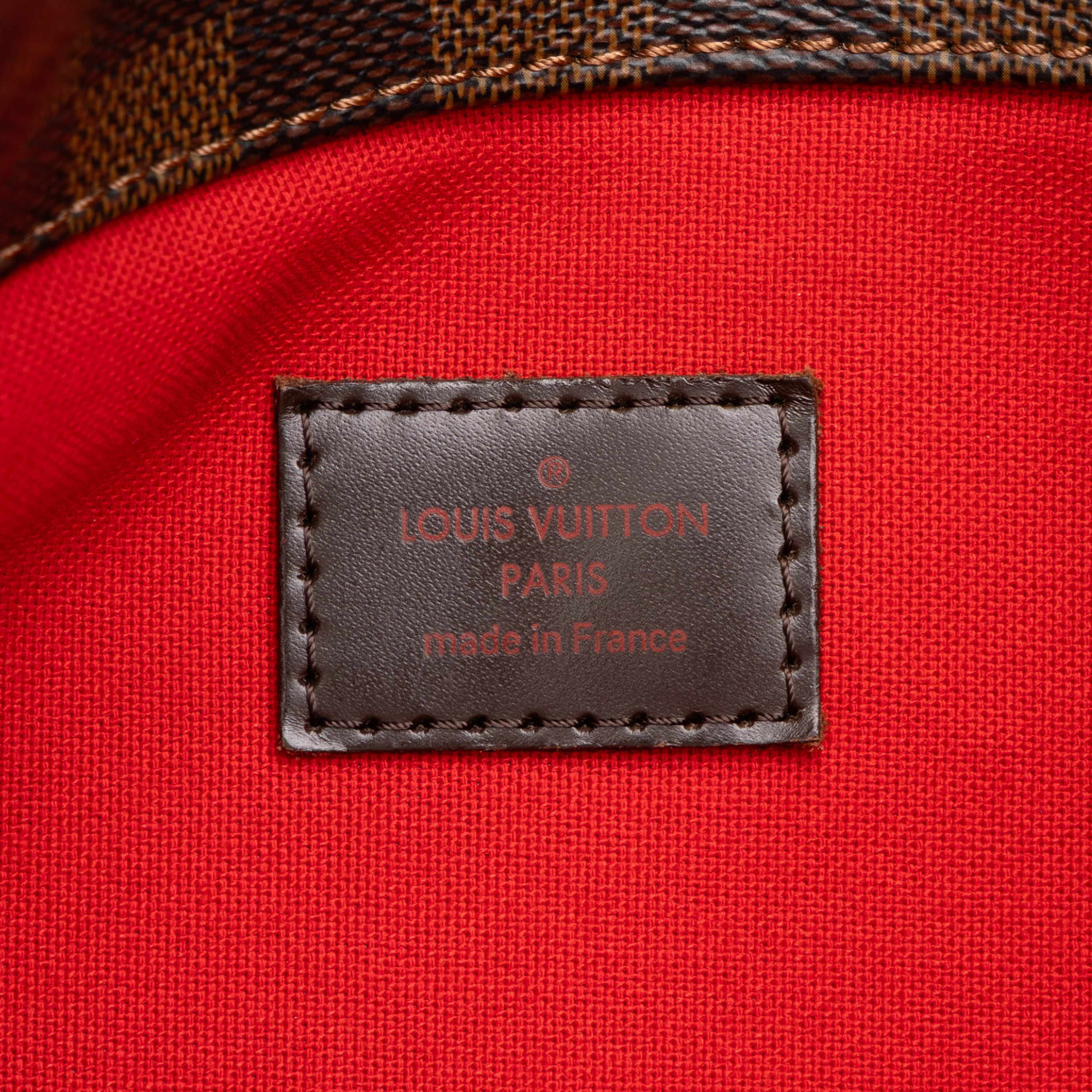 Louis Vuitton Damier Ebene Bloomsbury Pm, från Luxclusif, i färgen brun. Klicka för att öppna bilden i stort format