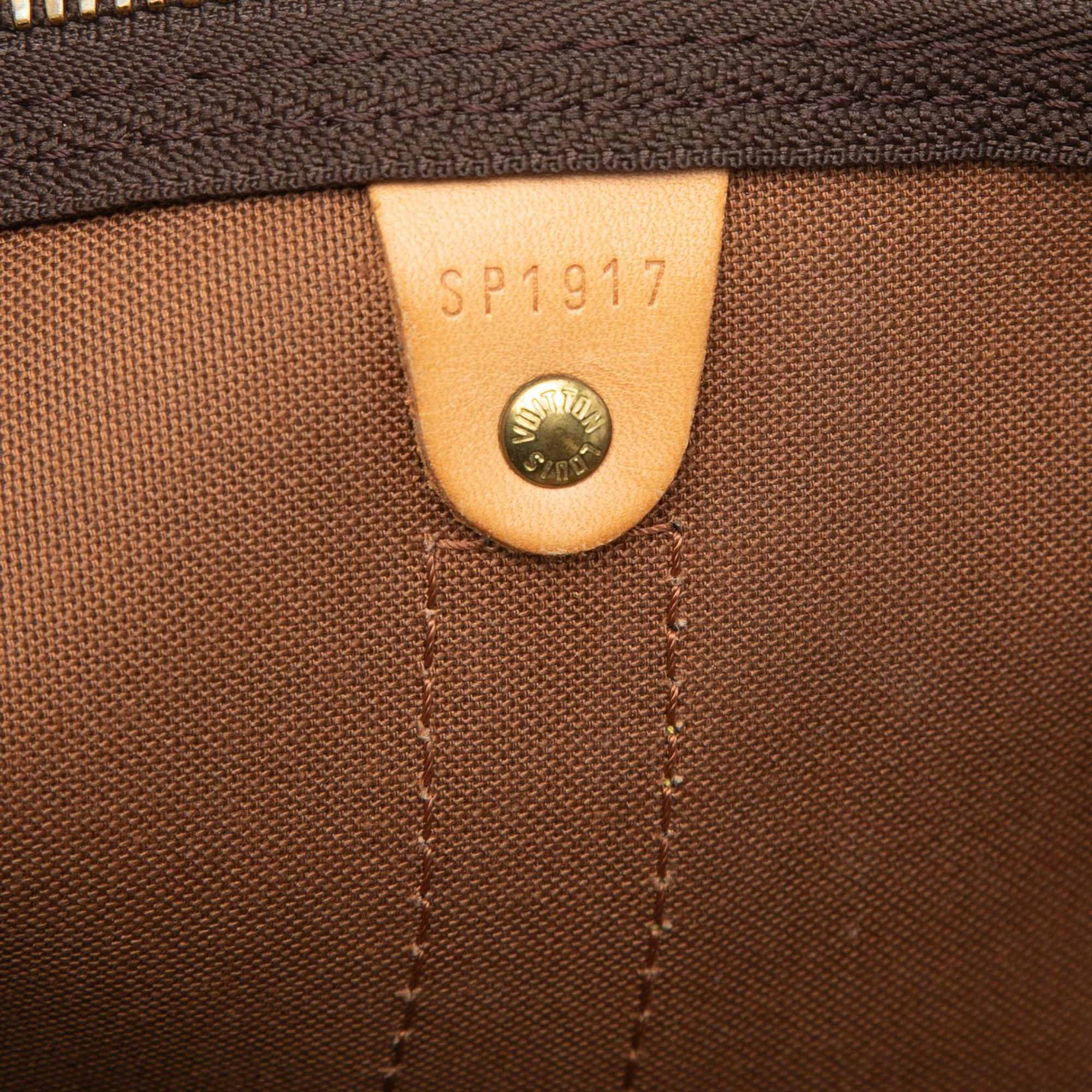 Louis Vuitton Monogram Keepall 50, från Luxclusif, i färgen brown. Klicka för att öppna bilden i stort format