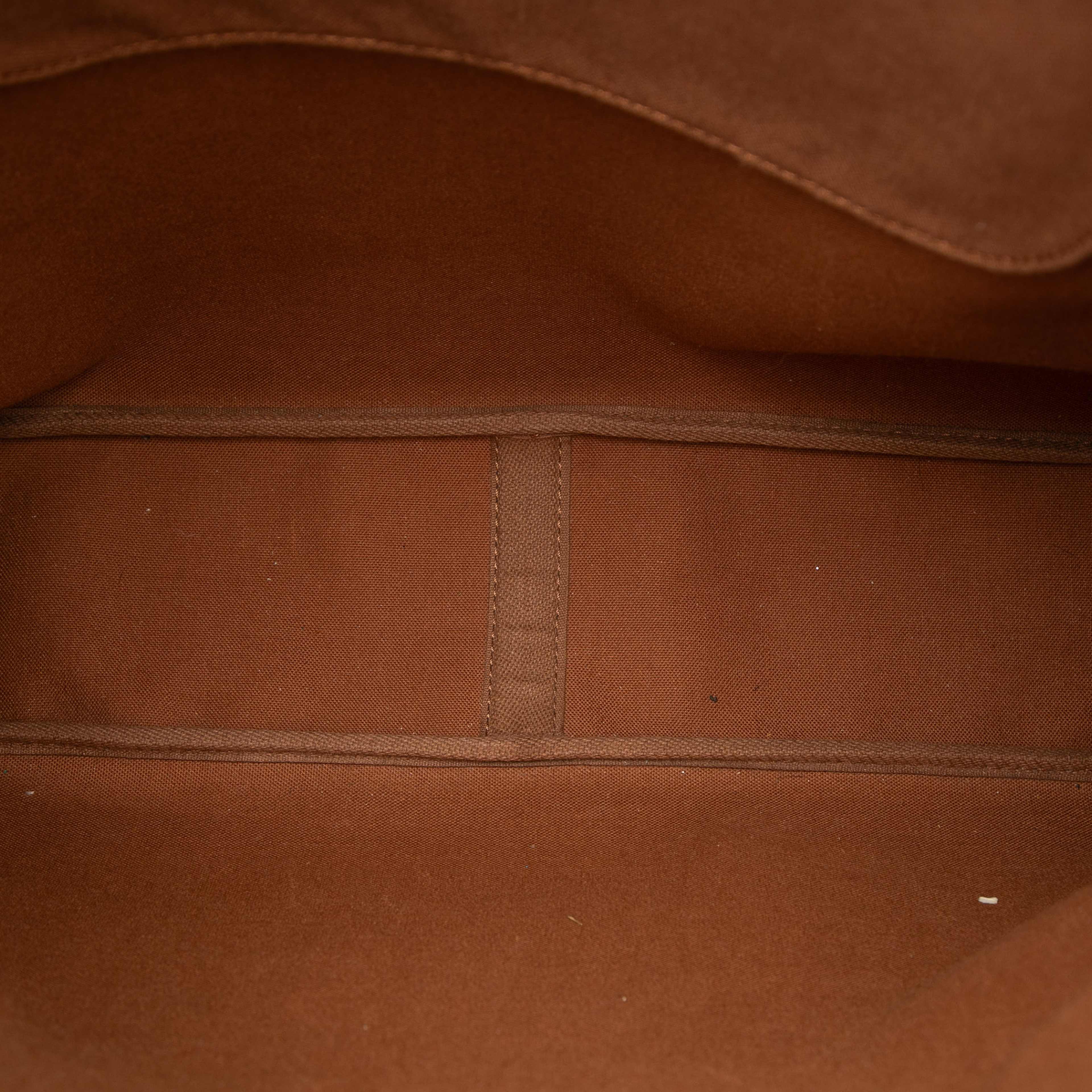 Louis Vuitton Monogram Sac Balade, från Luxclusif, i färgen brun. Klicka för att öppna bilden i stort format