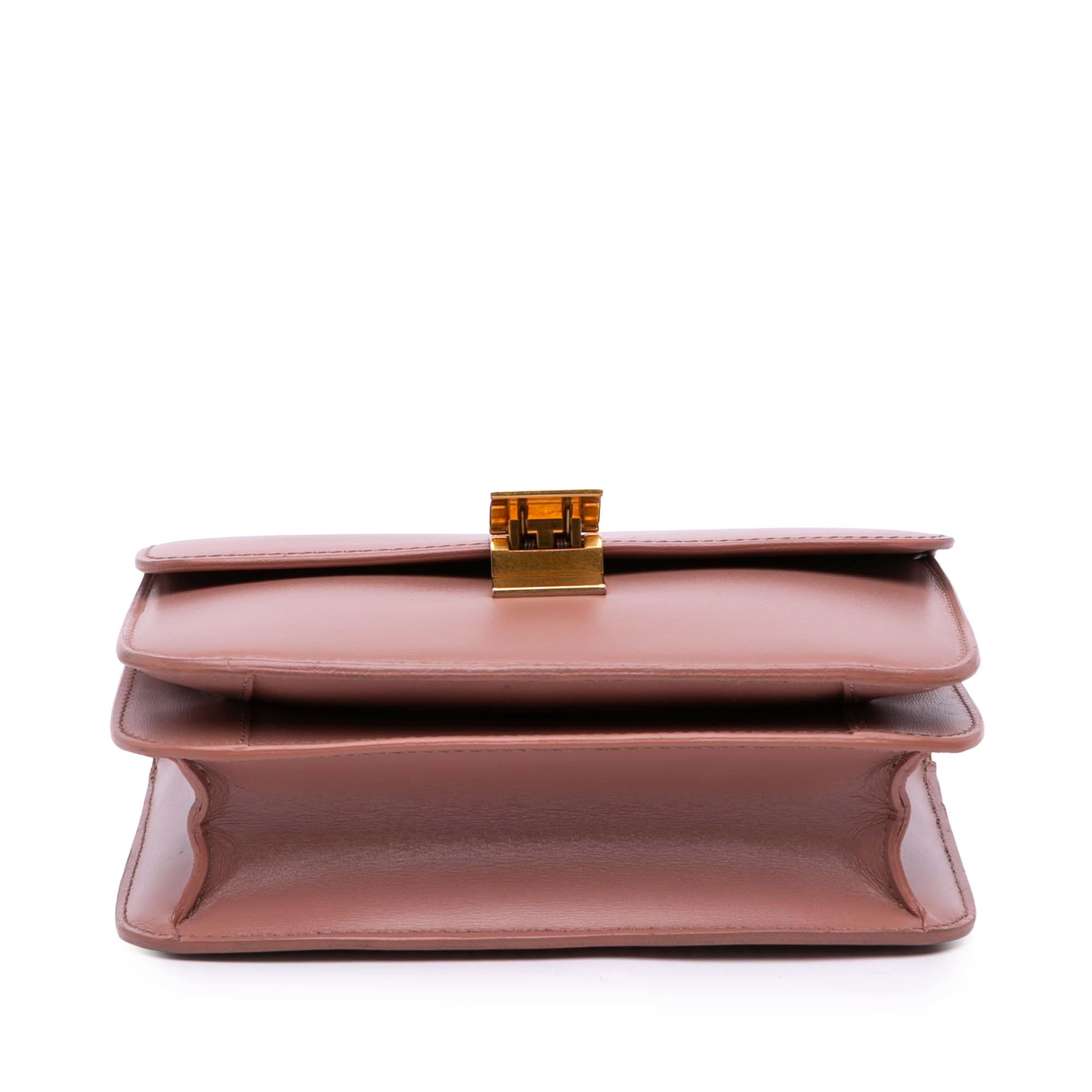 Celine Teen Calfskin Classic Box, från Luxclusif, i färgen rose gold. Klicka för att öppna bilden i stort format