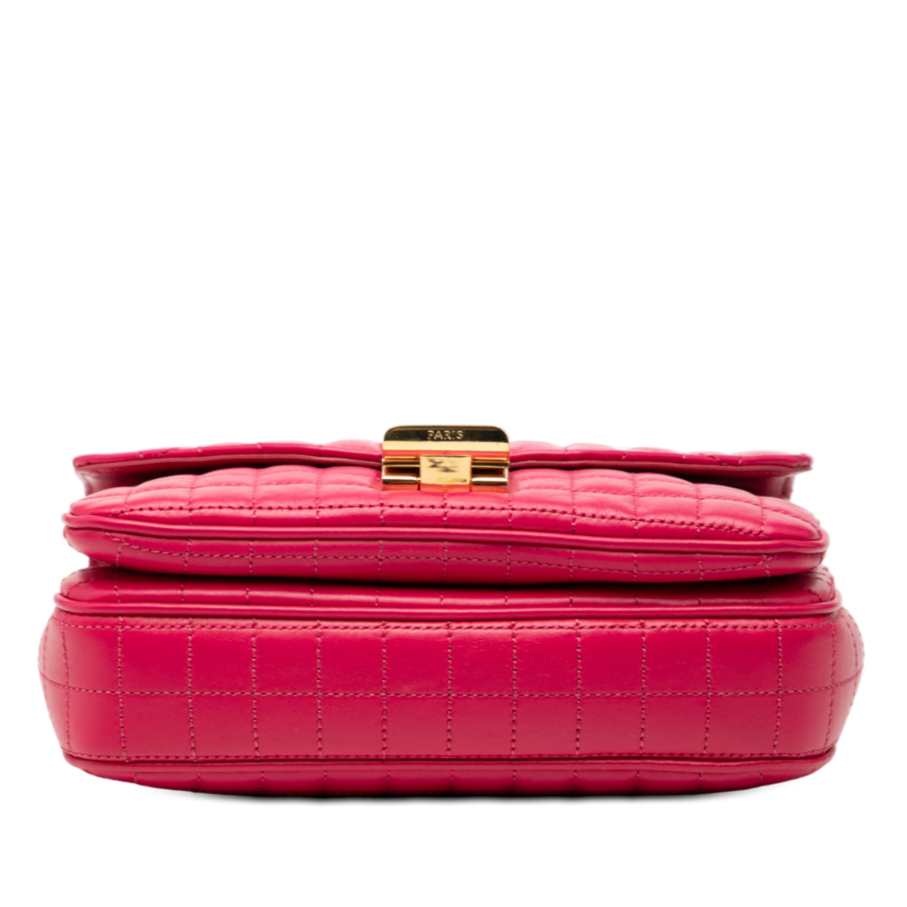 Celine Small Quilted Calfskin C Bag, från Luxclusif, i färgen hot pink. Klicka för att öppna bilden i stort format