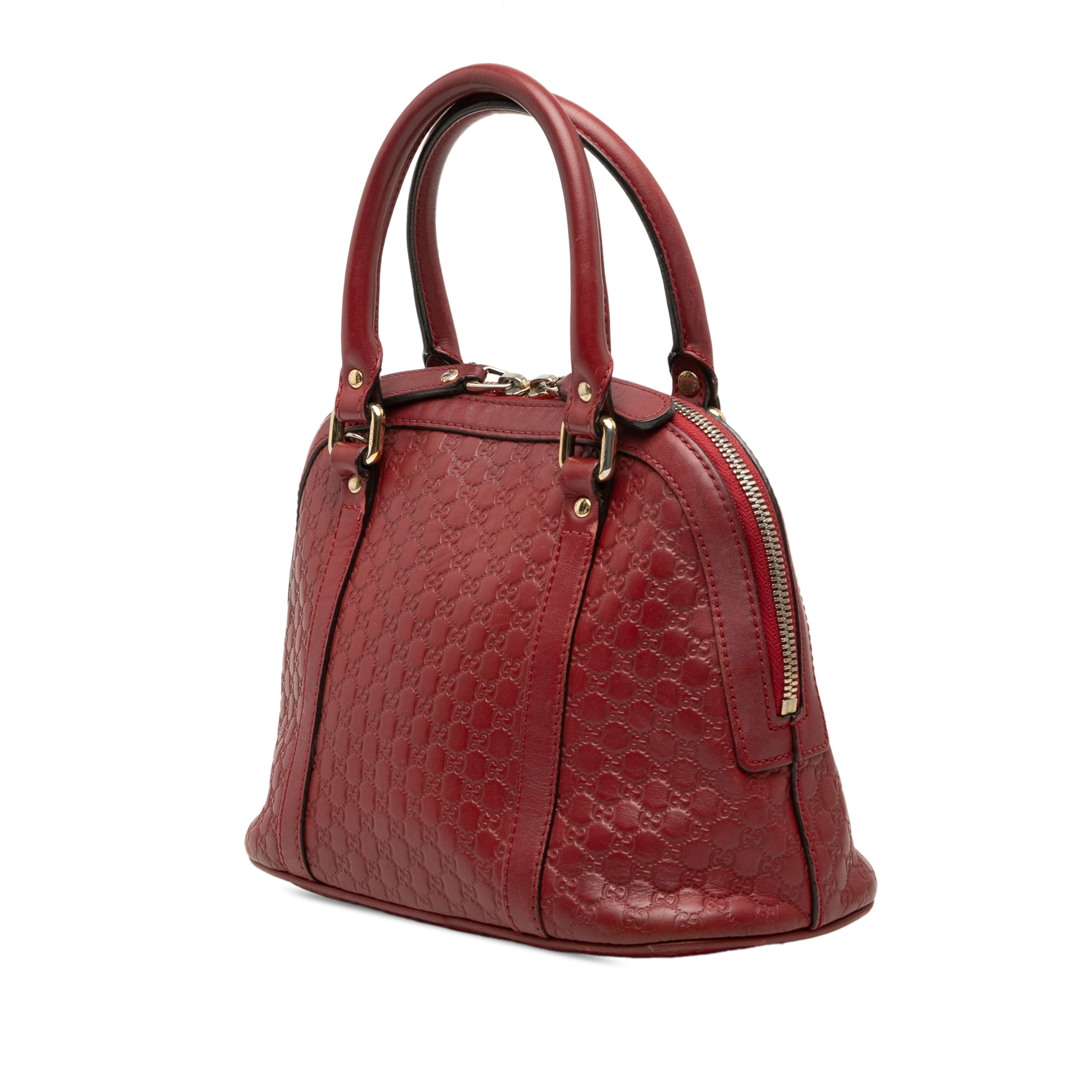 Gucci Mini Microguccissima Dome Satchel, från Luxclusif, i färgen red. Klicka för att öppna bilden i stort format